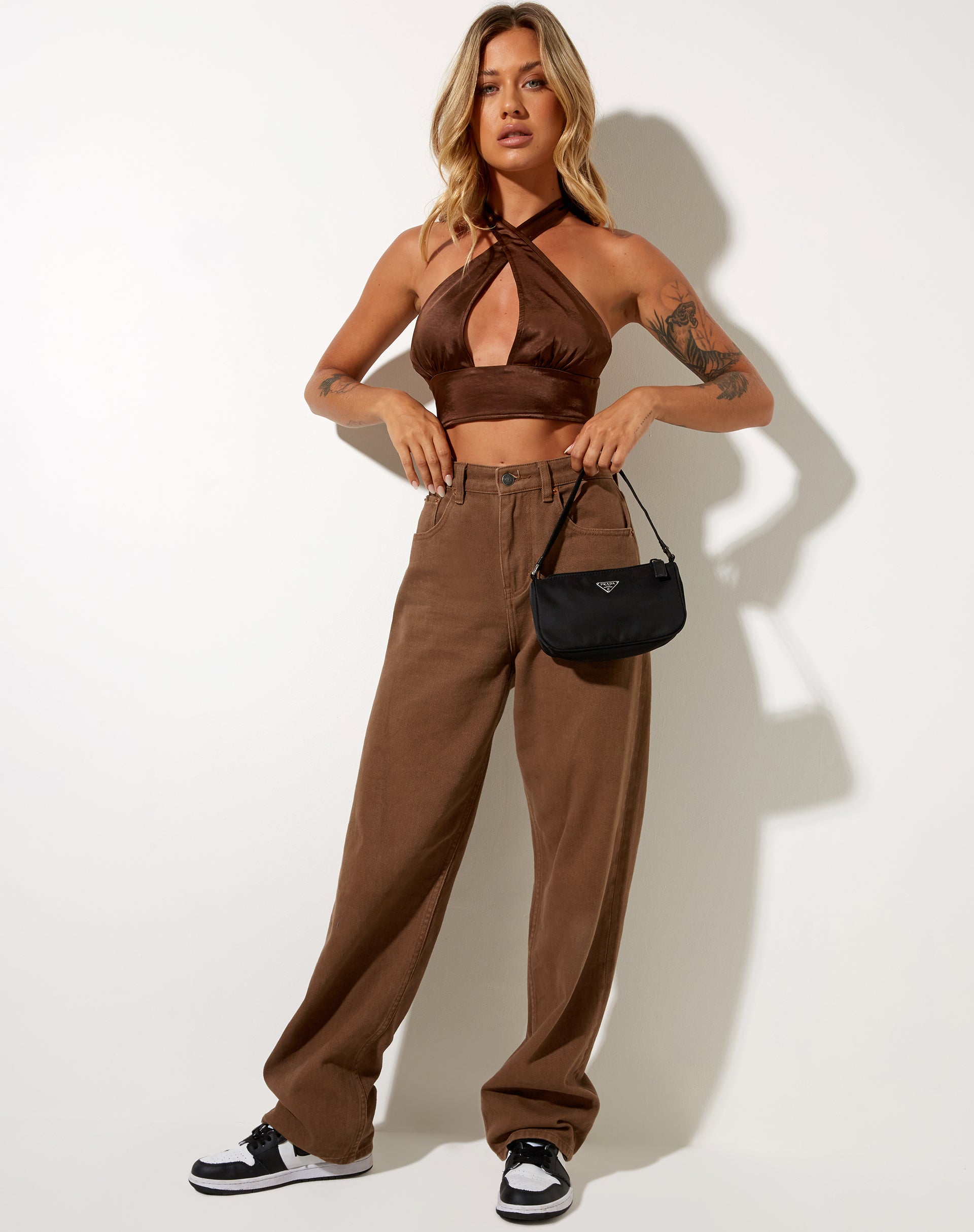 Bild von Silta Crop Top in Satin Chocolate