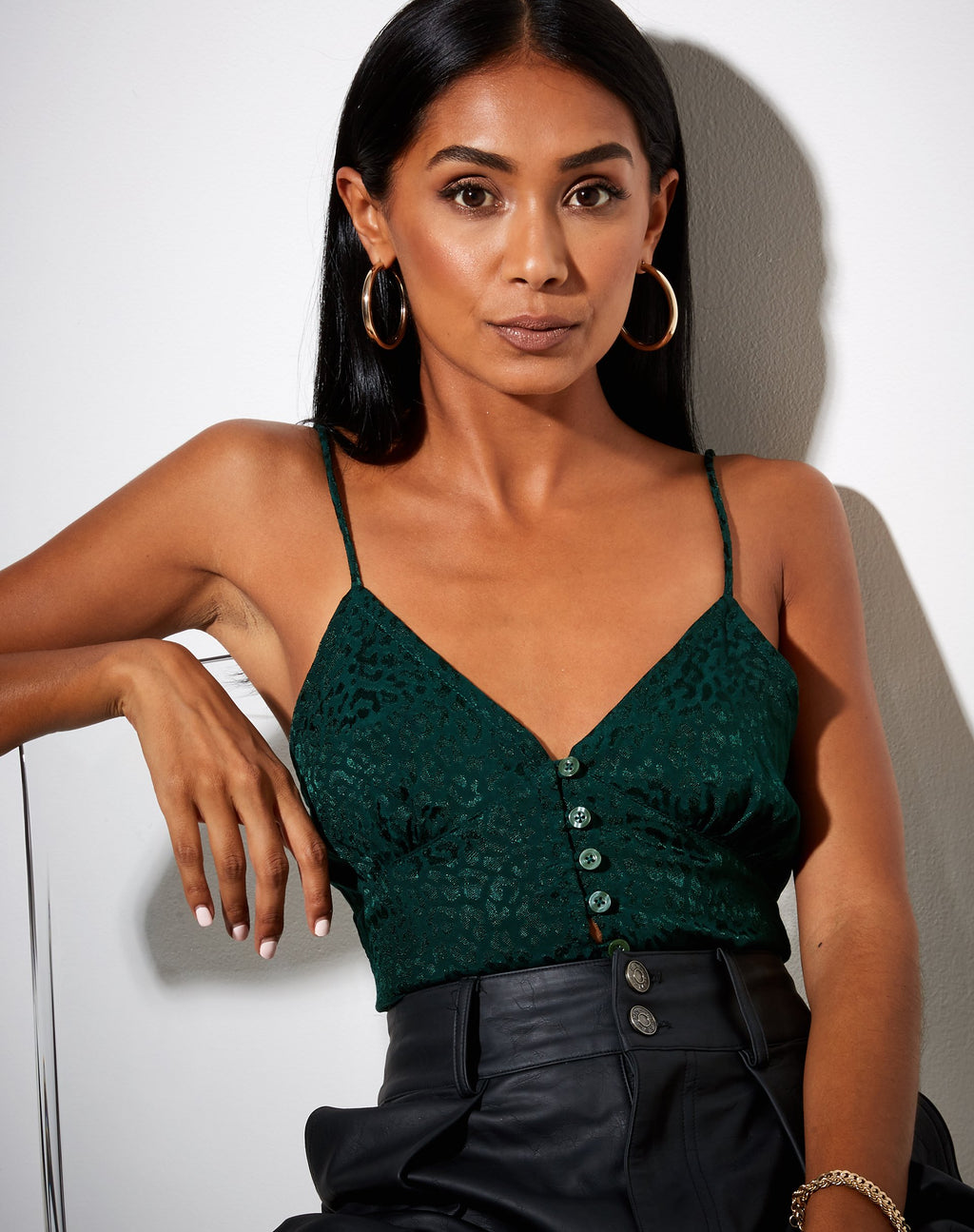 Sipa Crop Top aus Satin Cheetah Forest Green