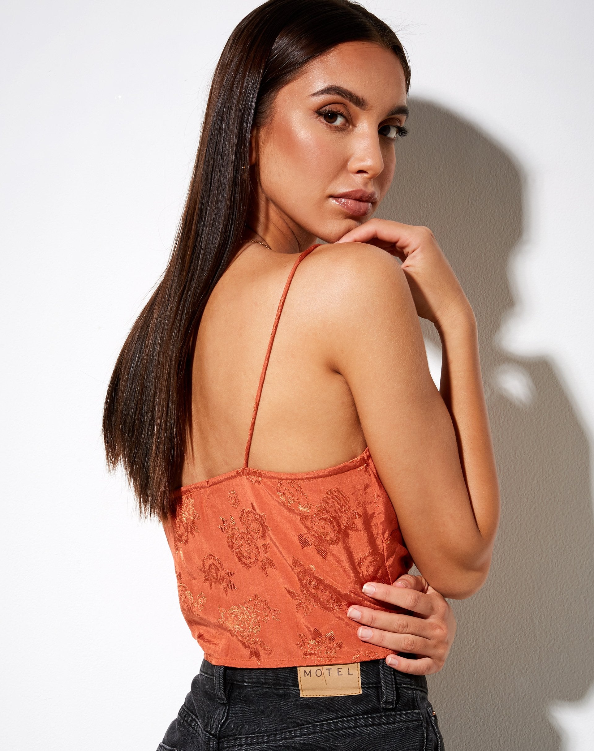 Bild von Sipa Crop Top in Satin Rose Copper