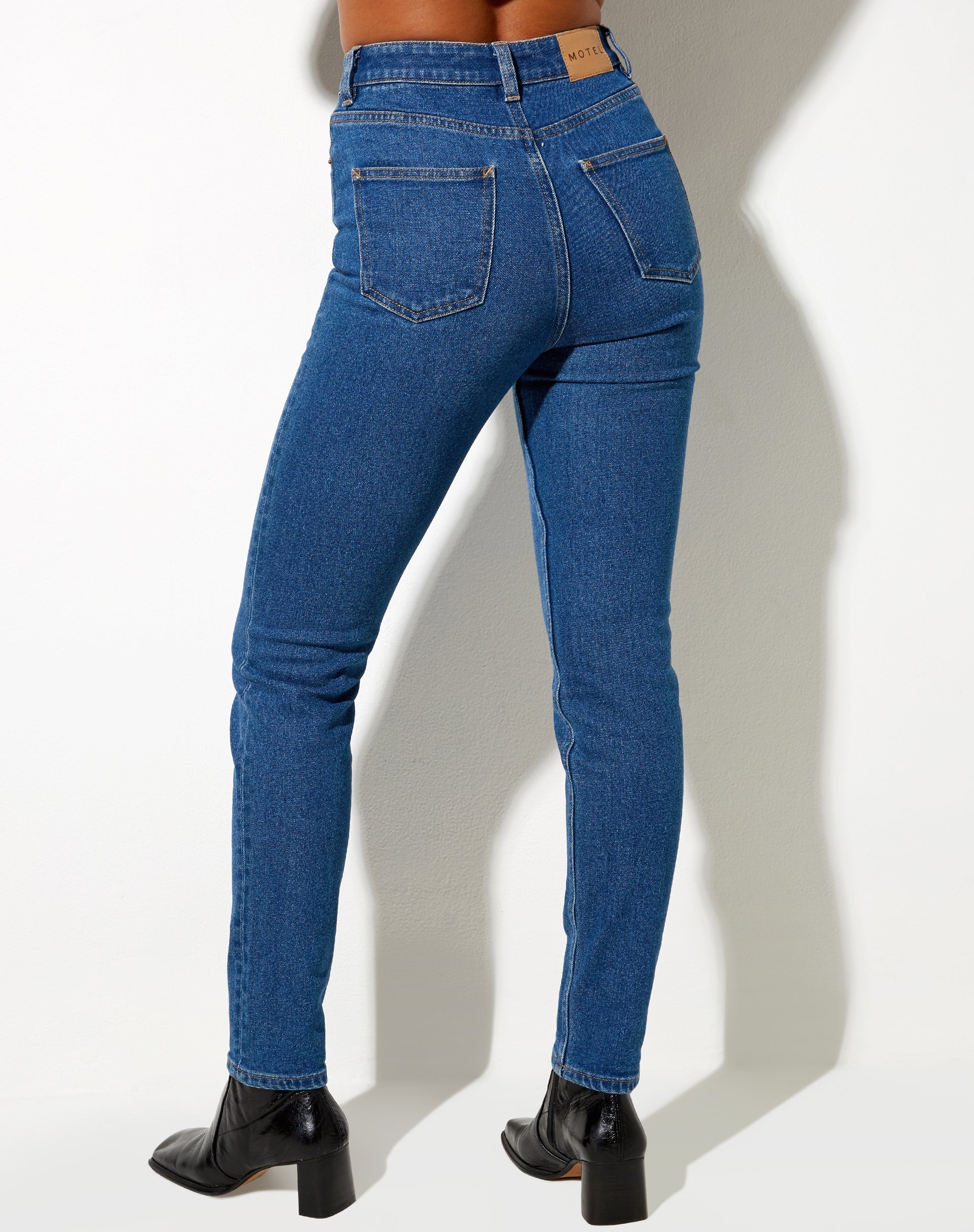 Bild von Slim Jeans in Indigoblau