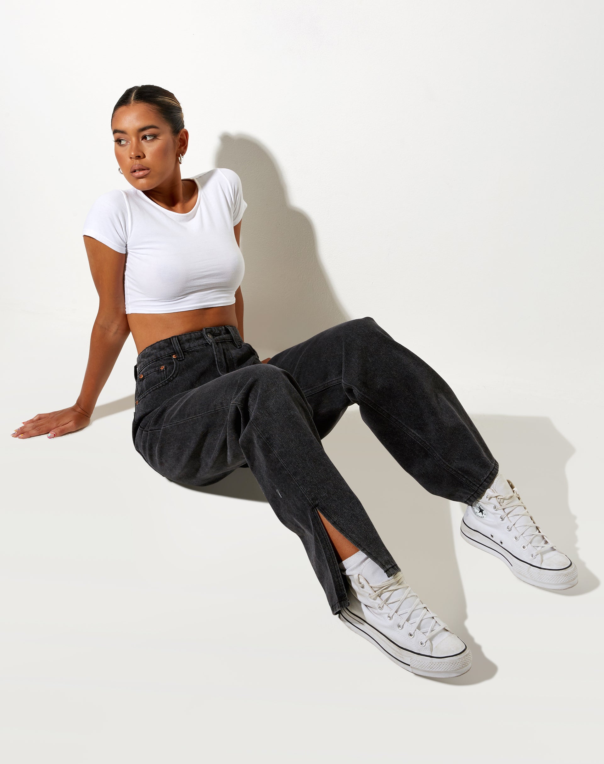 Bild von Split Parallel Jeans in schwarzer Waschung