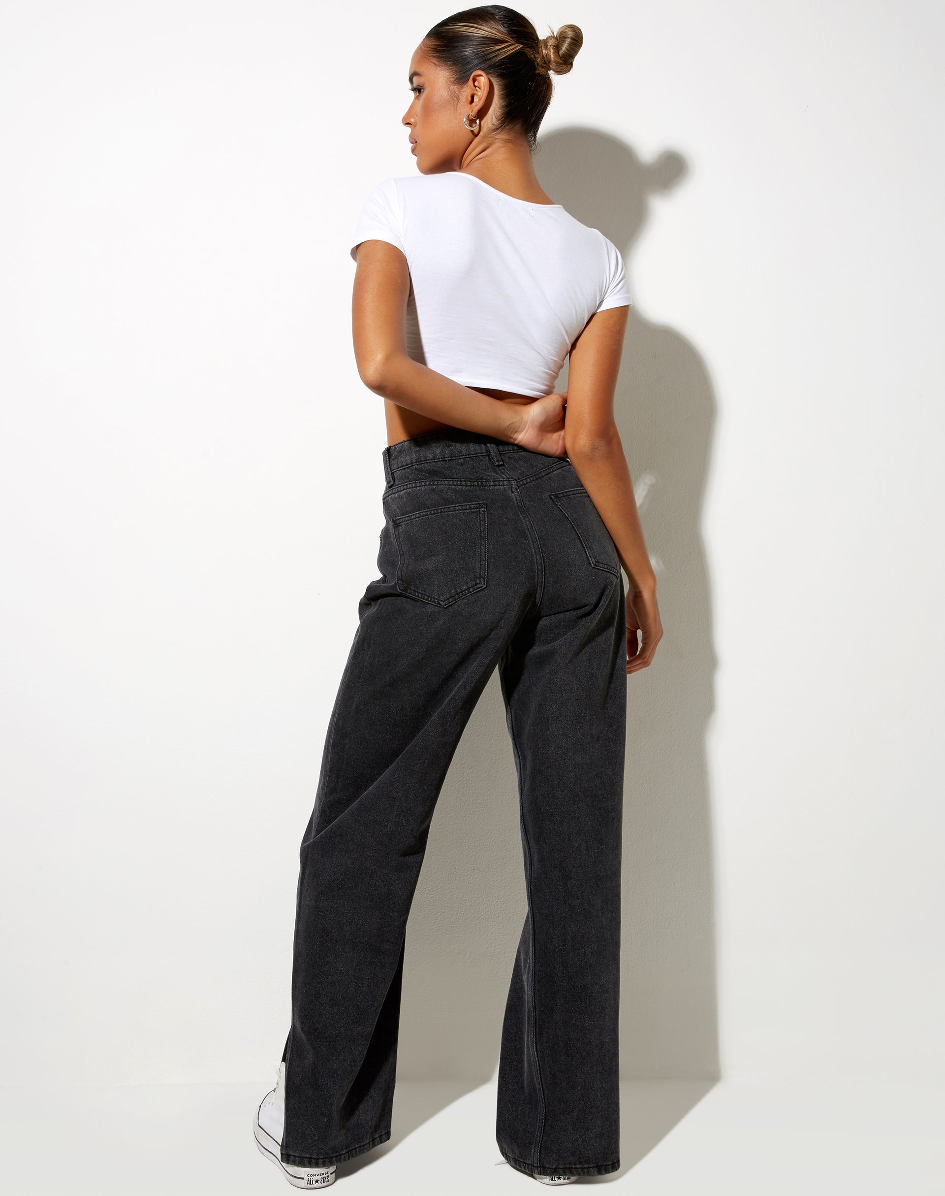 Bild von Split Parallel Jeans in schwarzer Waschung