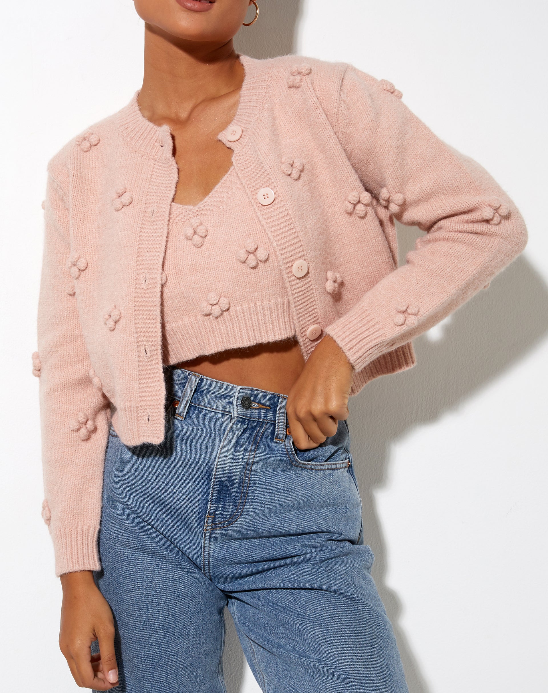 Bild von Stevy Cardi in zartem Rosa