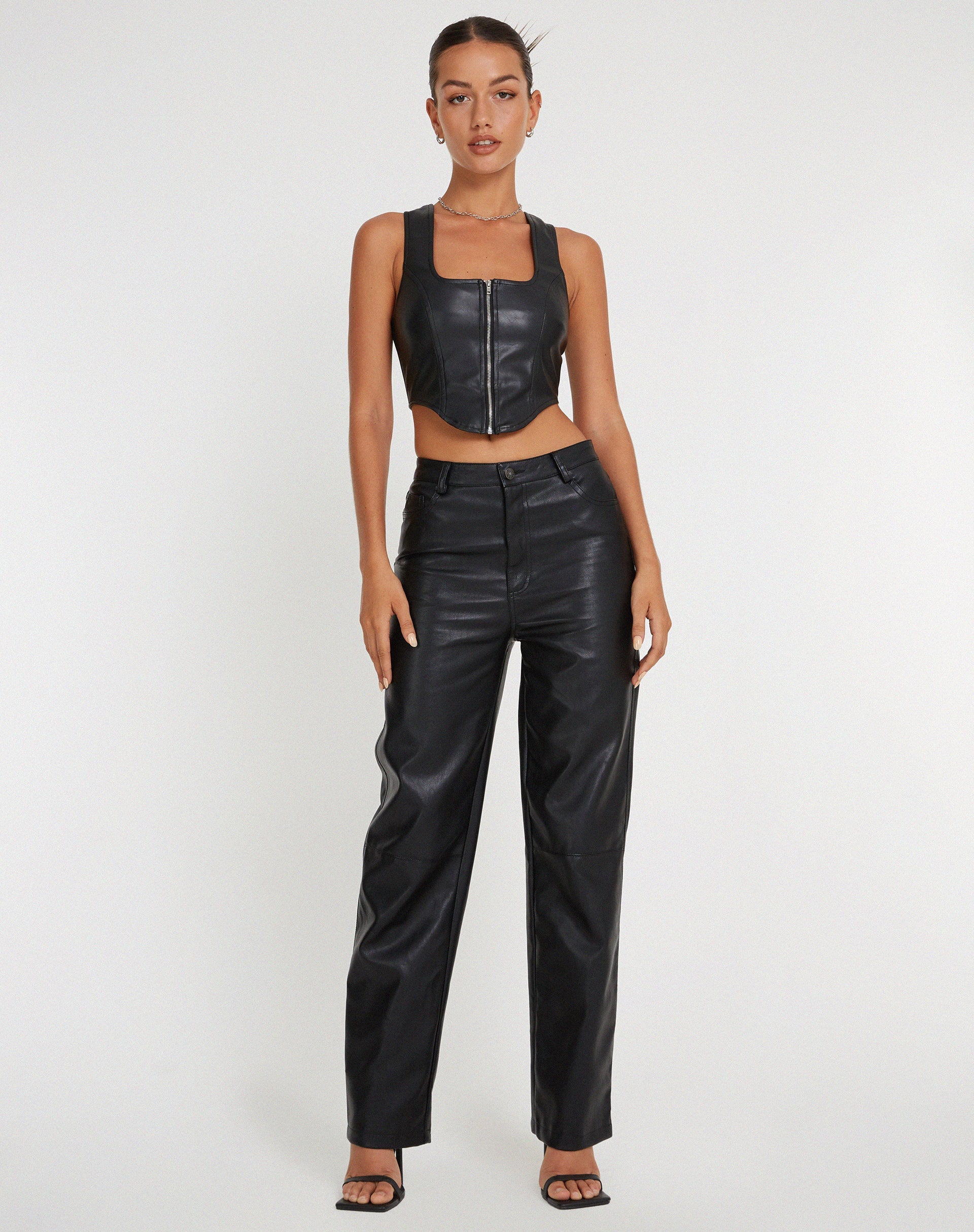 Abbildung der Zova Wide Leg Trouser in Pu Black