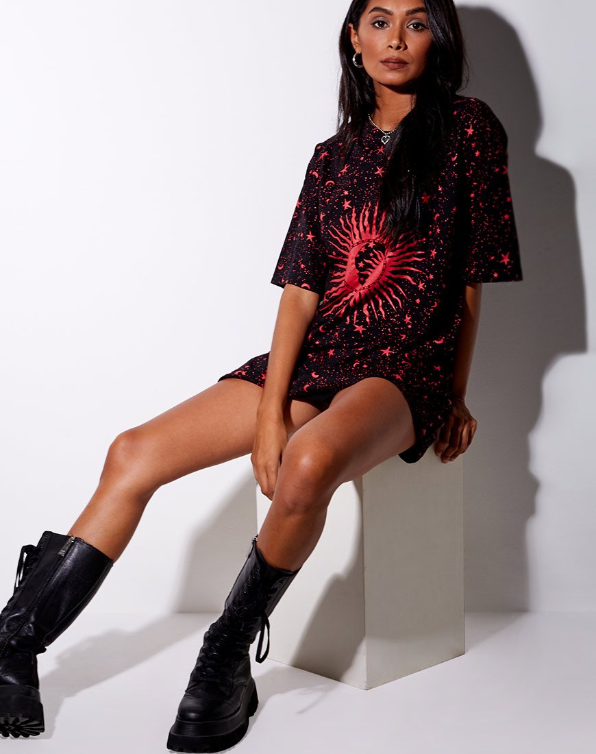 Bild von Sunny Kiss Tee in Schwarz und Rot Cosmos
