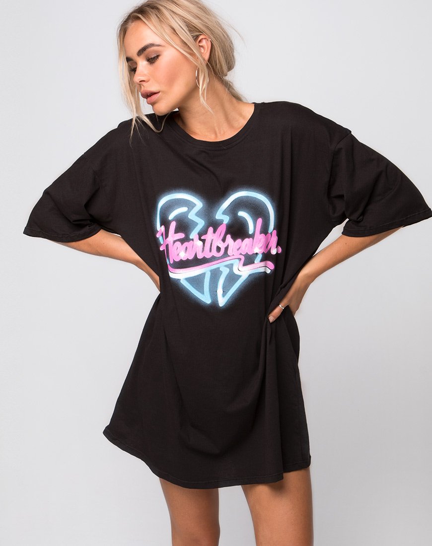 Sunny Kiss Tee in Schwarz Heart Breaker