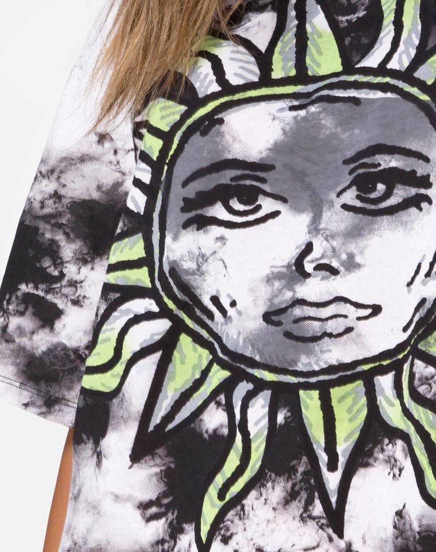 Bild von Sunny Kiss Tee in Tie Dye Celestial Lime