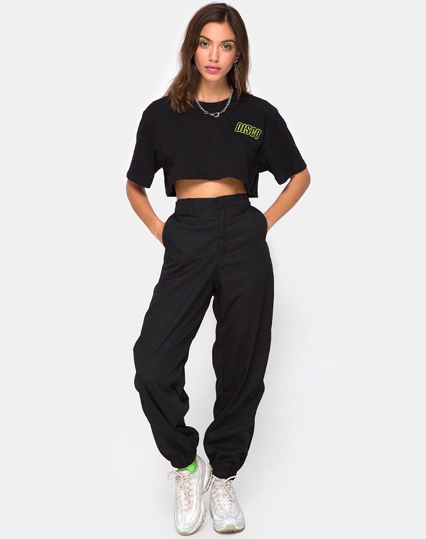 Bild von Super Cropped Black Tee in Disco Embro