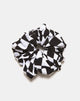 Bild von Scrunchie in Square Flag