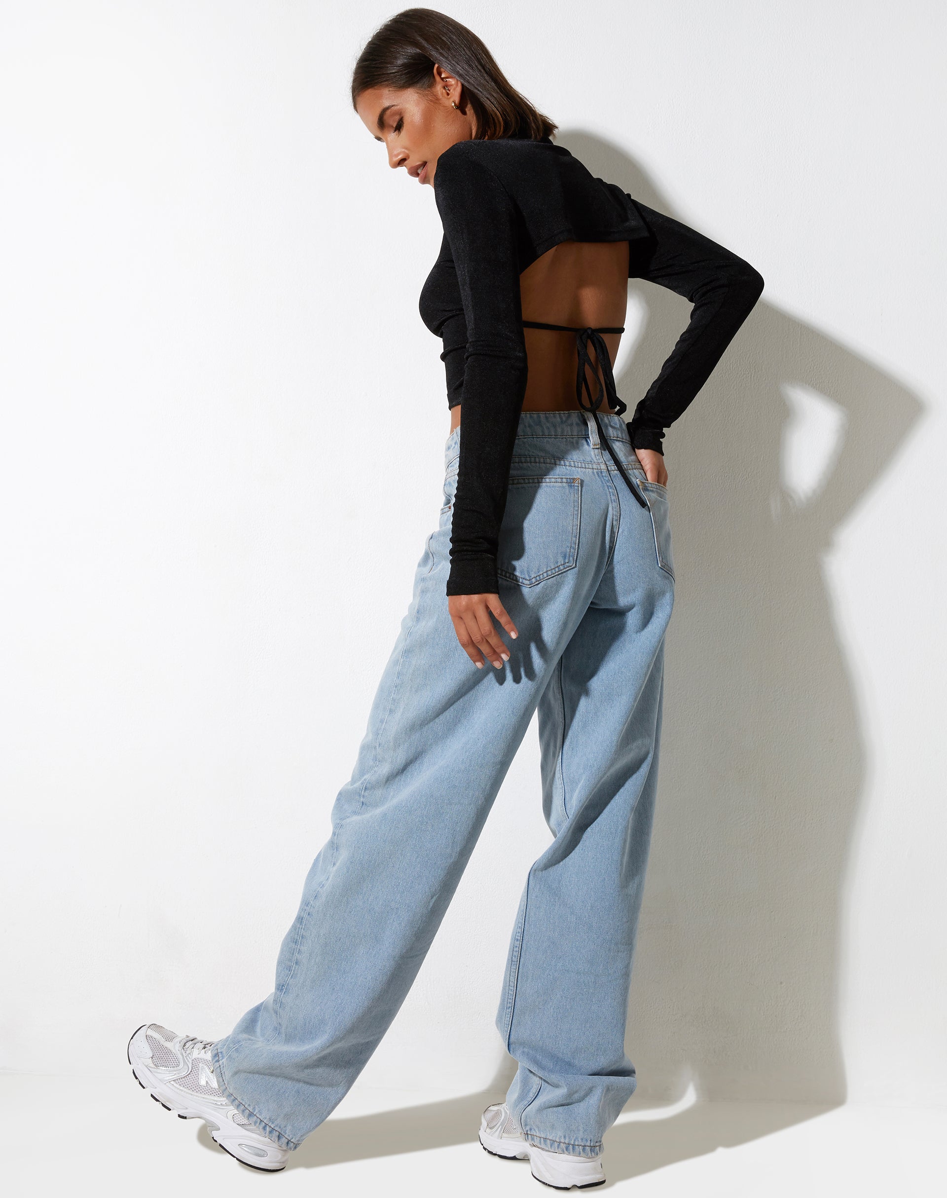 Bild von Tadita Crop Top aus Krepp Schwarz