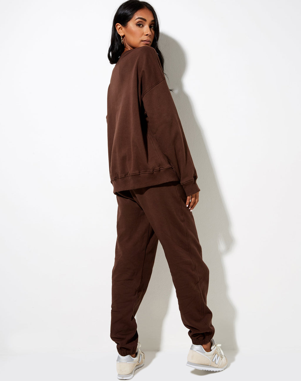 Ted Sweatshirt in tiefem Mahagoni L'Amour Cherub Label Embro