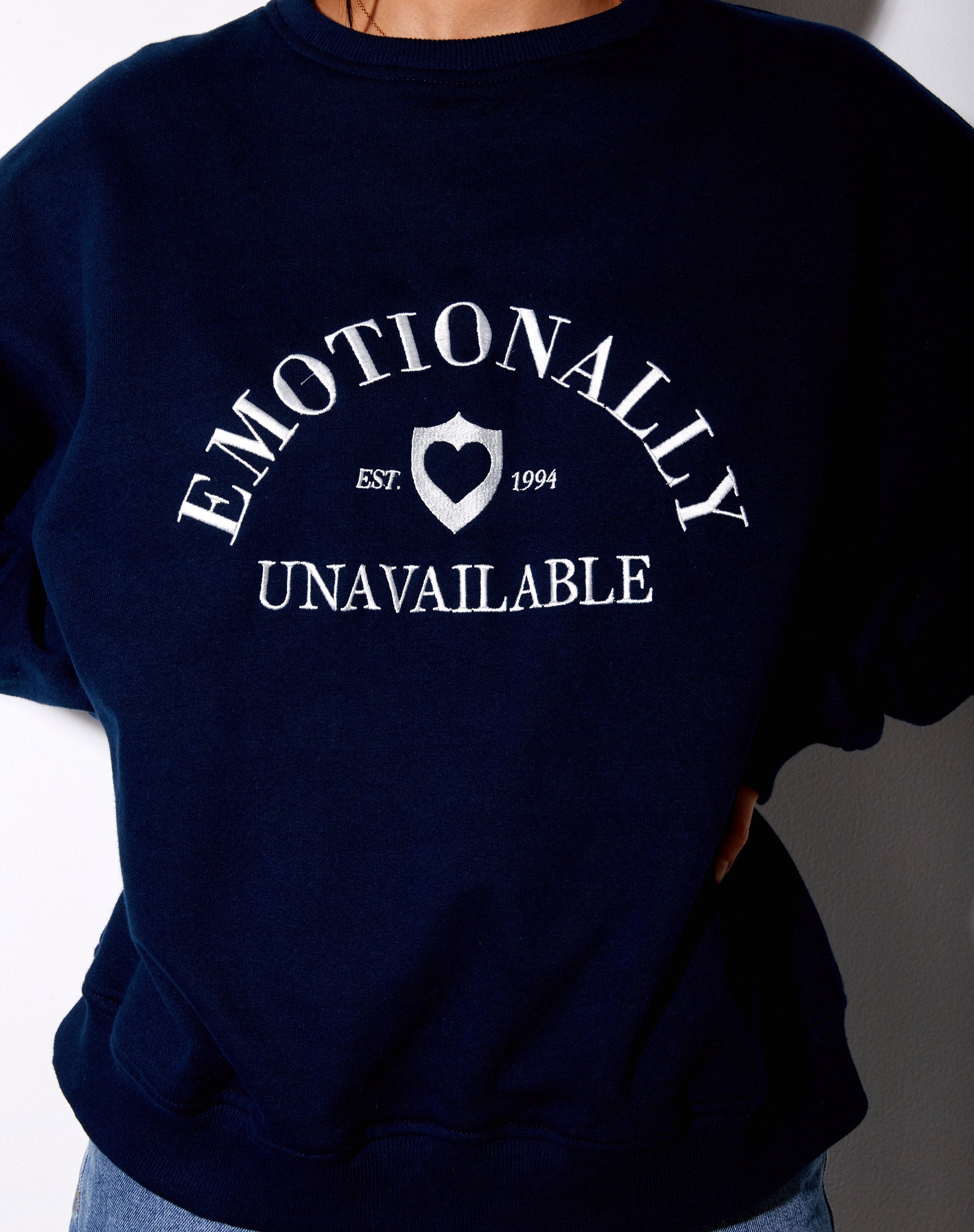 Image of Ted Sweatshirt in Marineblau Emotionally Unavailable