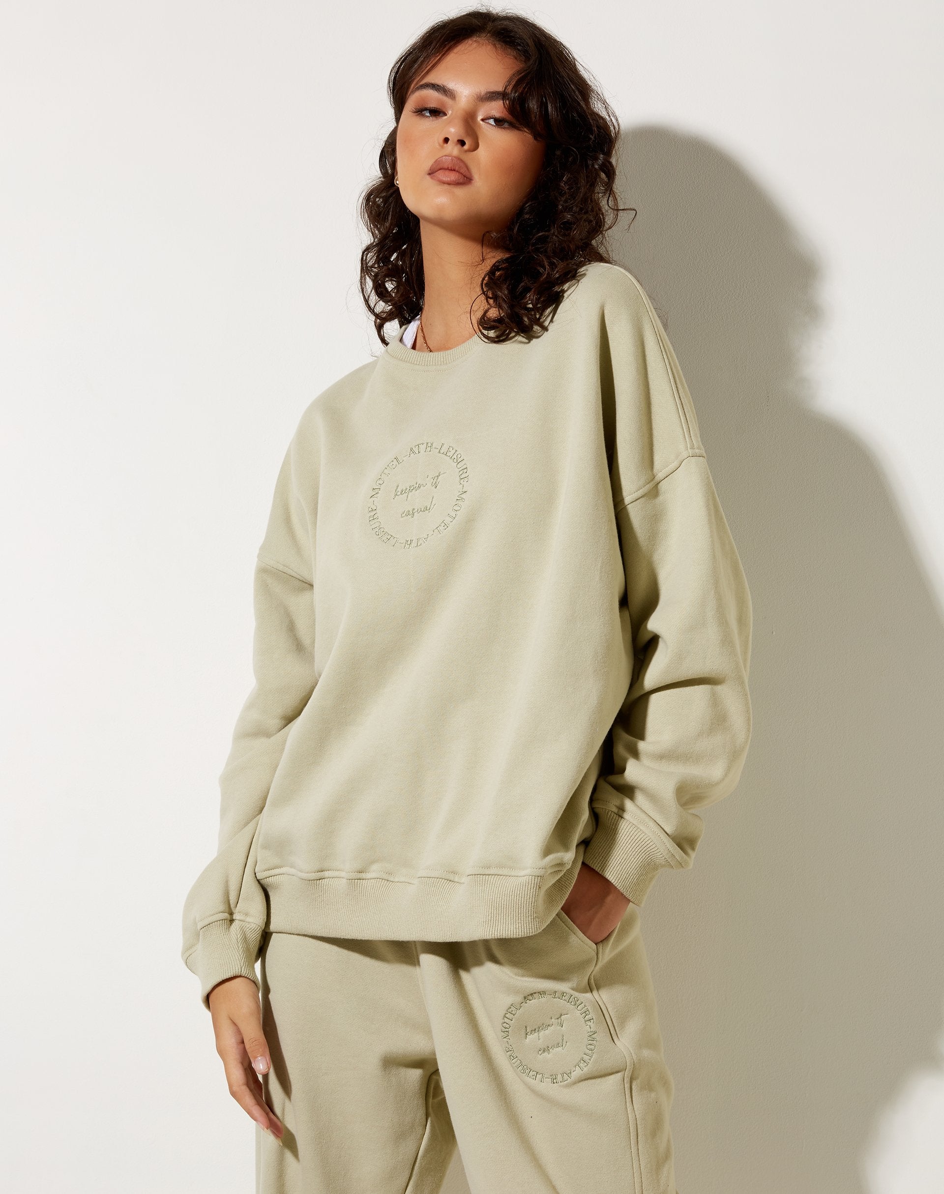 Image of Ted Sweatshirt in Pastellgrün Keepin It Casual