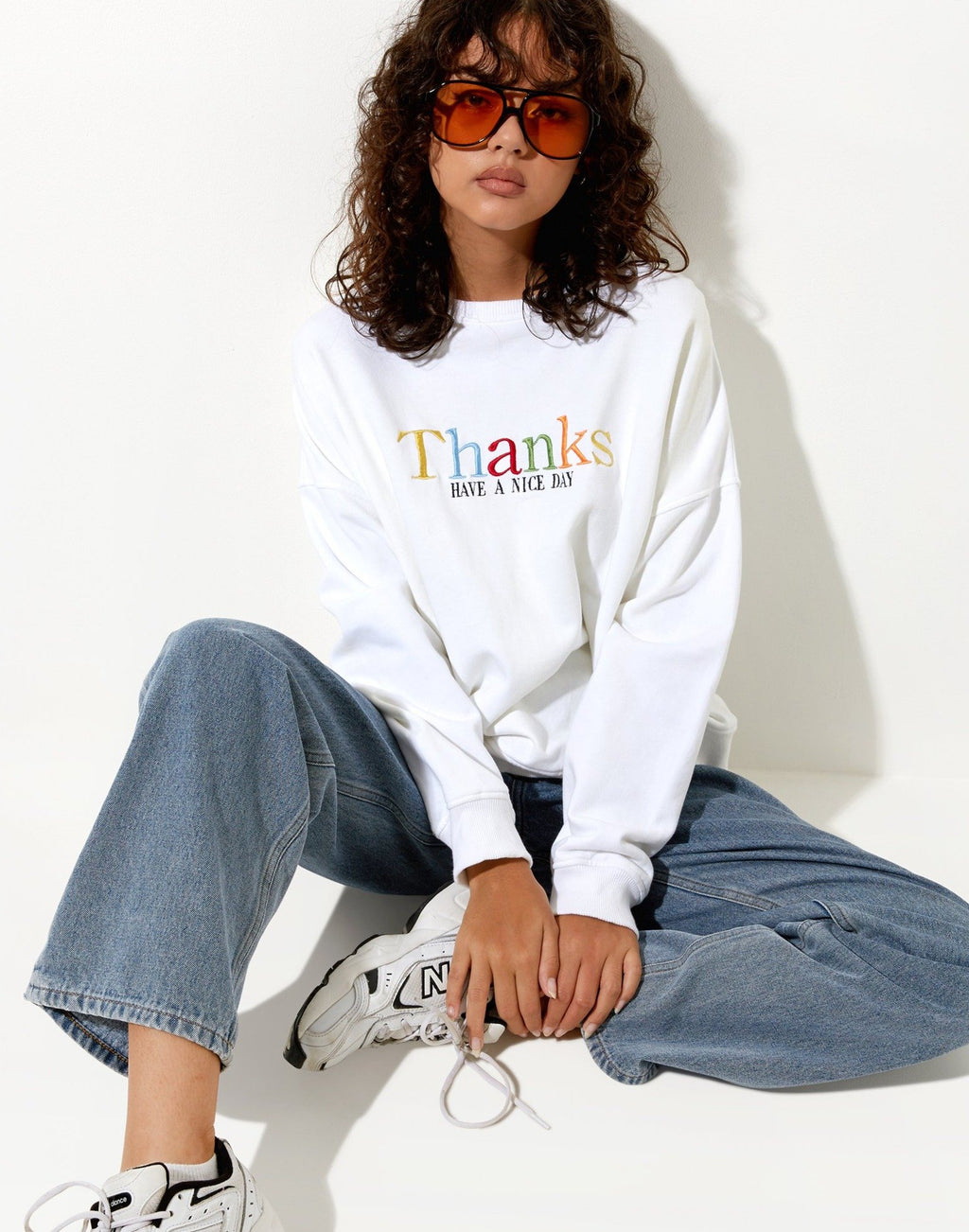 Ted Sweatshirt in Weiß Thank You Have A Nice Day Embro