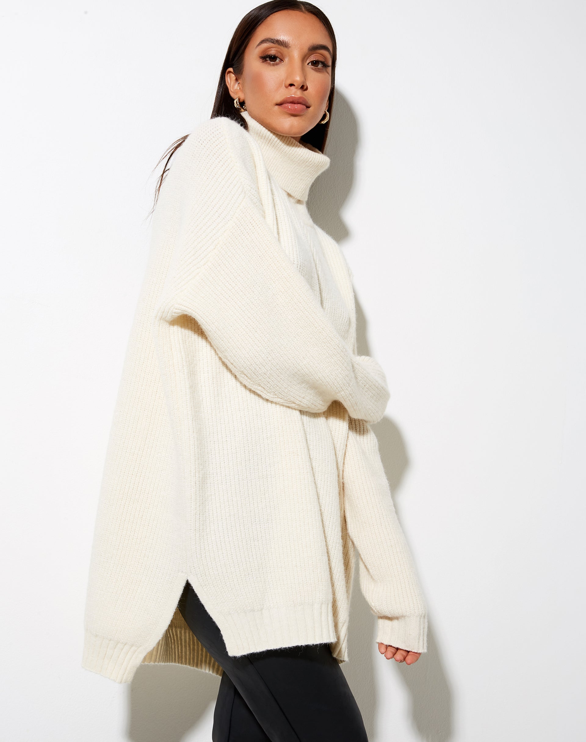 Image of Thach Pullover in Elfenbein