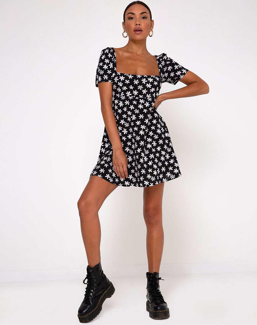Bild von Thalia Babydoll Kleid in 90s Daisy Schwarz und Weiß