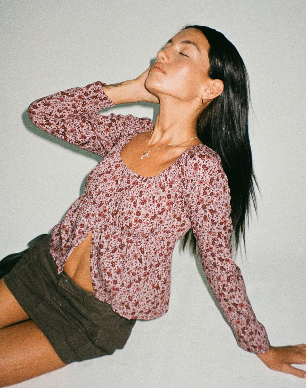 Thena Langärmliges Oberteil in 90's Floral Burgundy