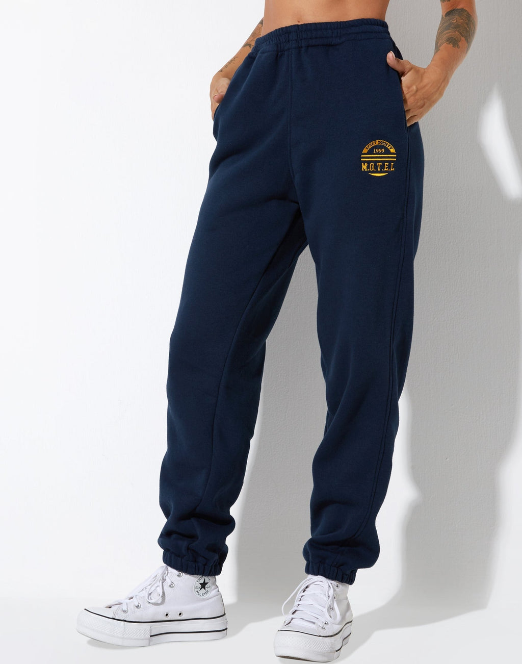 Basta Jogger in Marineblau mit Zitrusstreifen Fußball 1999