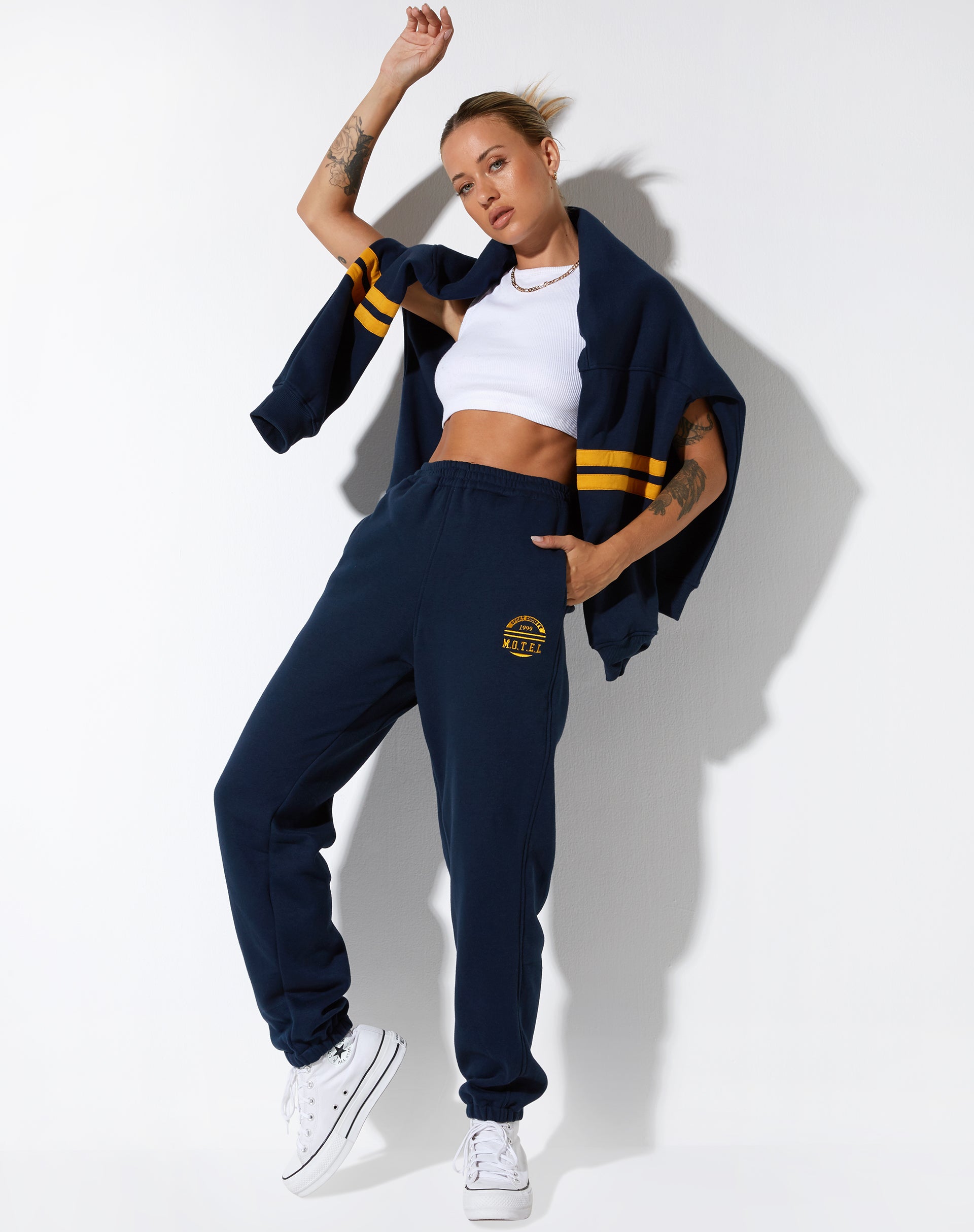 Bild von Basta Jogger in Navy Citrus Stripe Football 1999