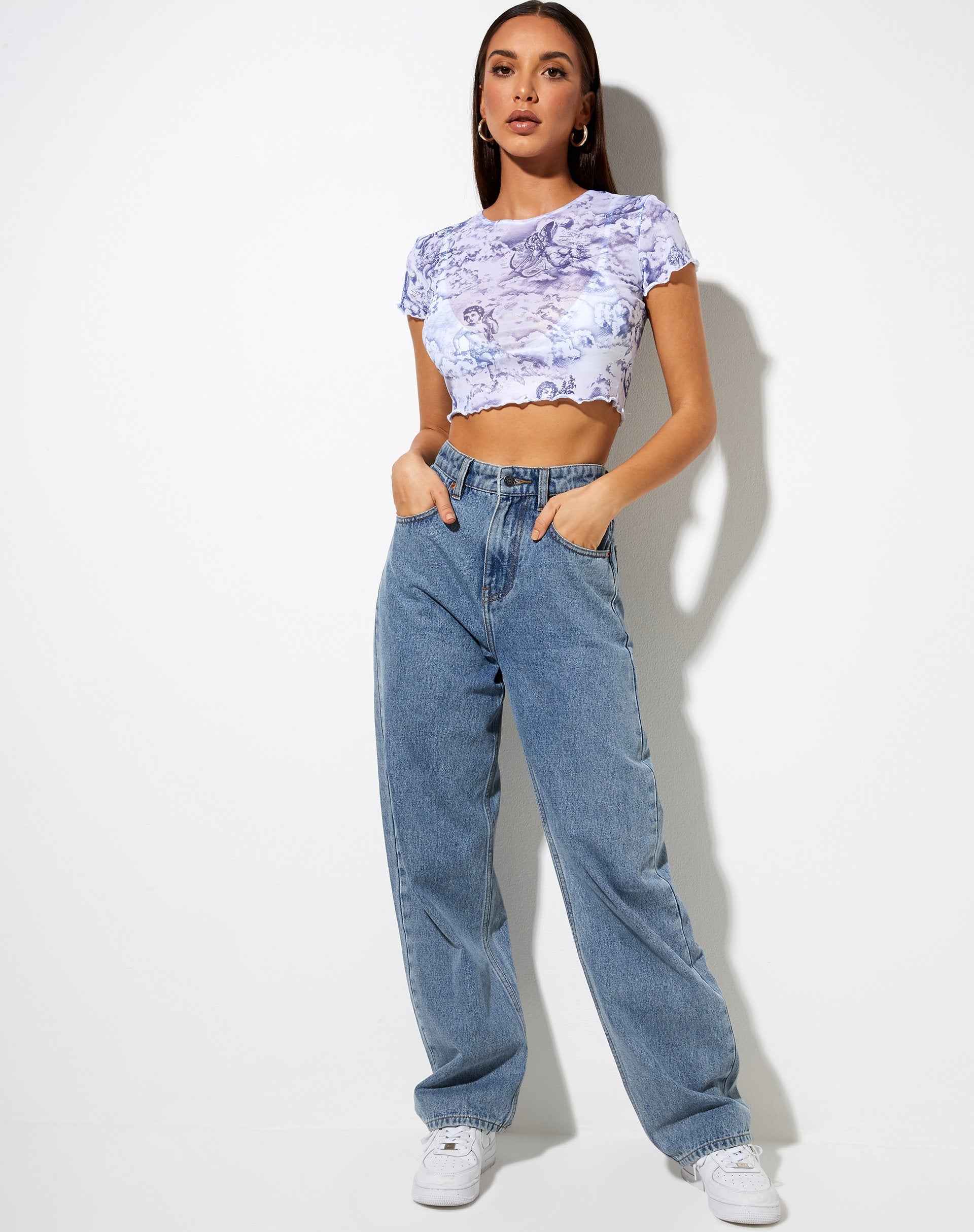 Bild von Tince Crop Top in 20s Cherub Weiß Blau