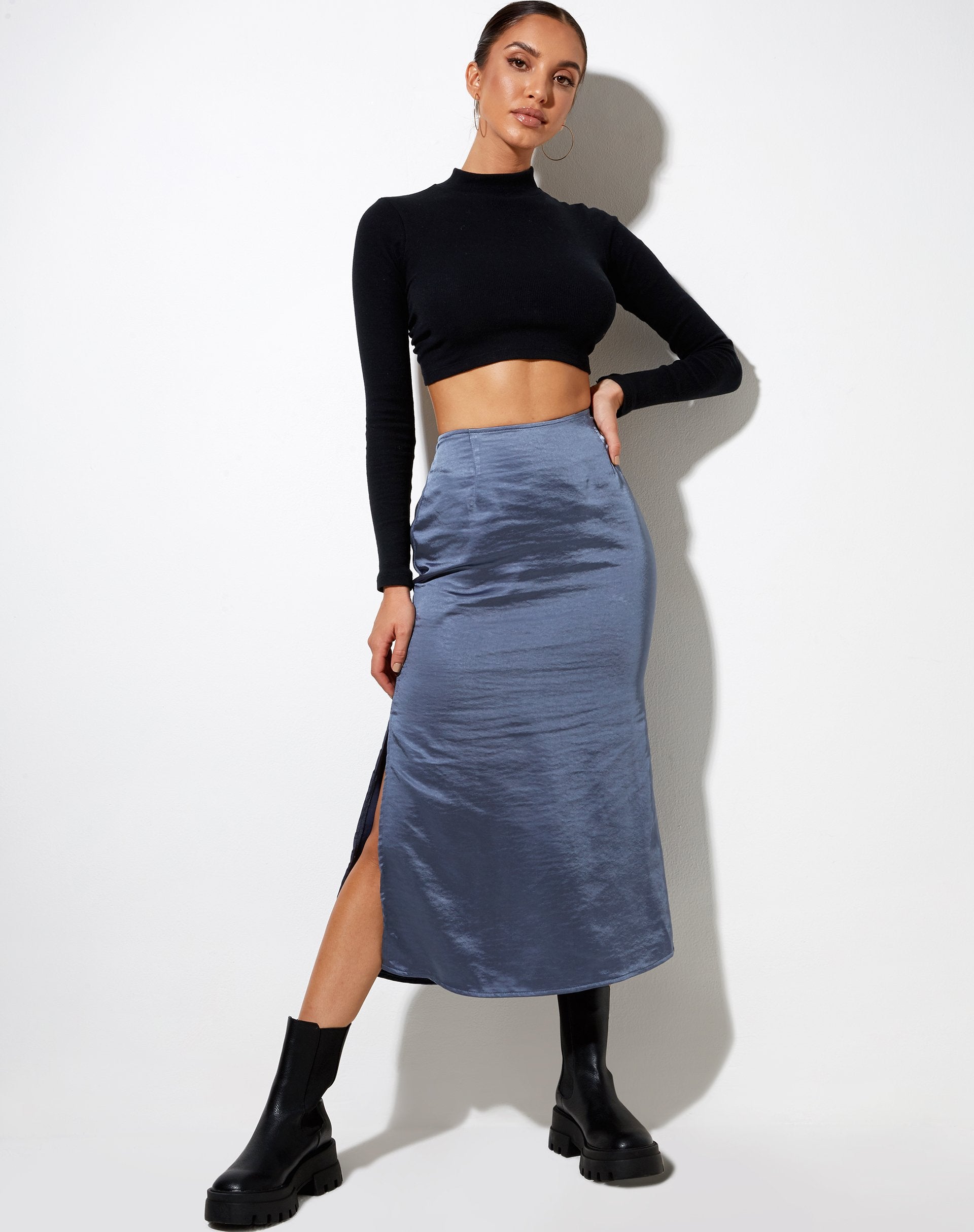 Bild von Tindra Midirock aus Satin in Schieferblau