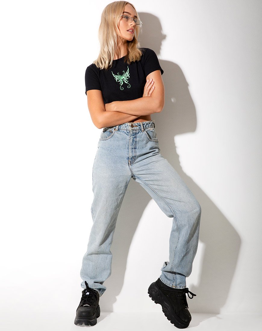 Image of Tindy Crop Top in Schwarz mit grüner Schmetterlingsstickerei