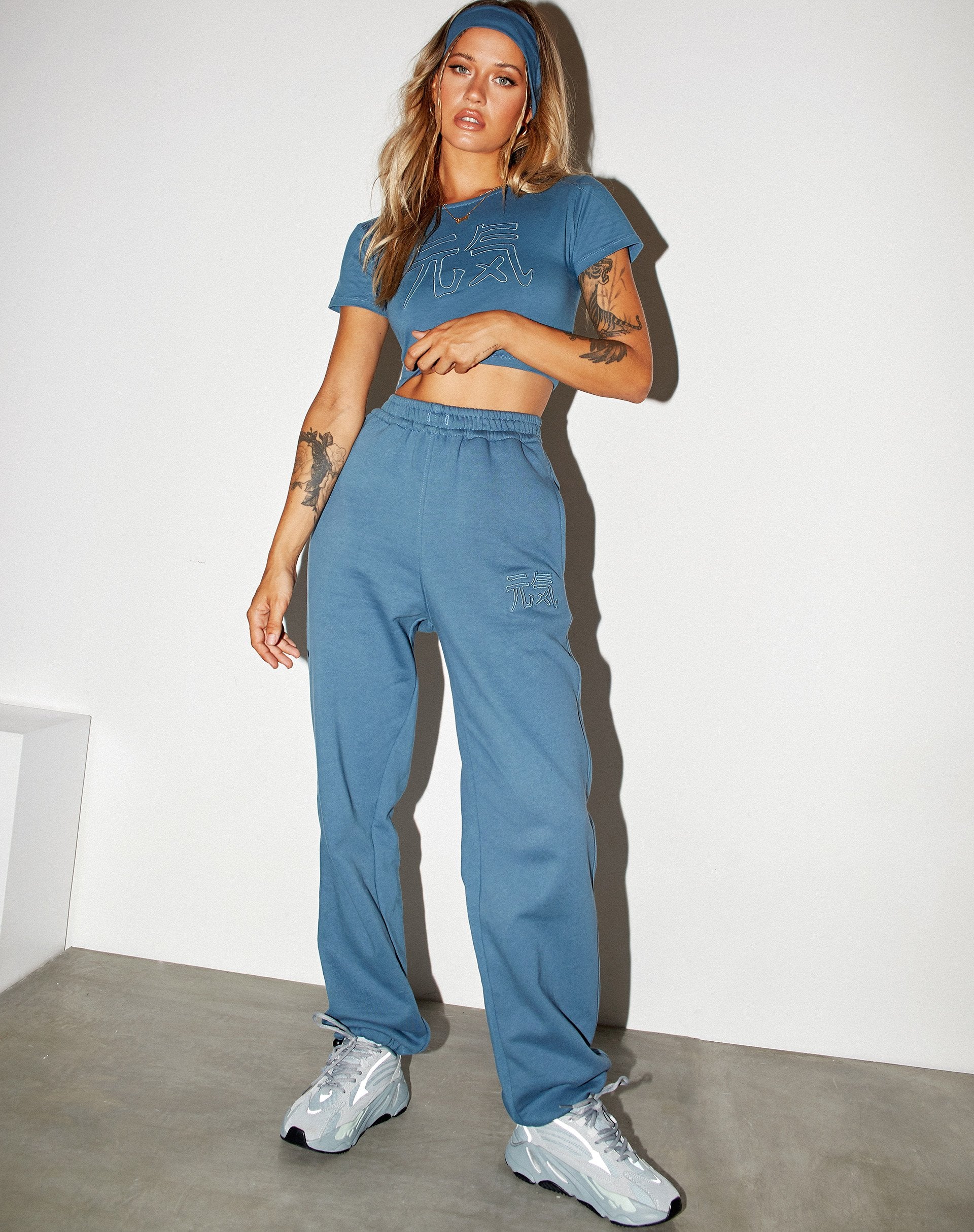 Bild von Tindy Crop Top in Mineral Blau Japanese Spirit Embro