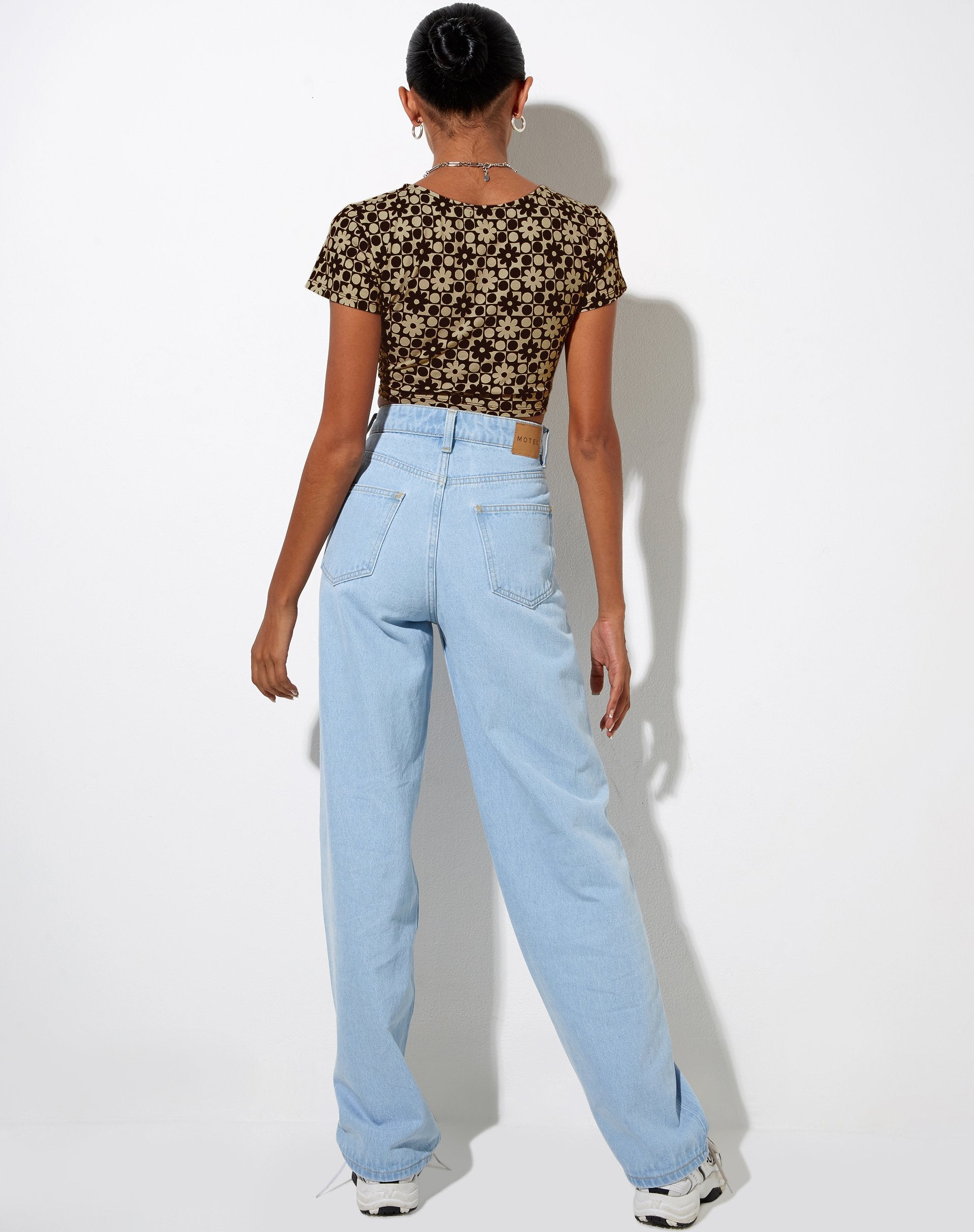 Bild von Tindy Crop Top in Patchwork Daisy Braun