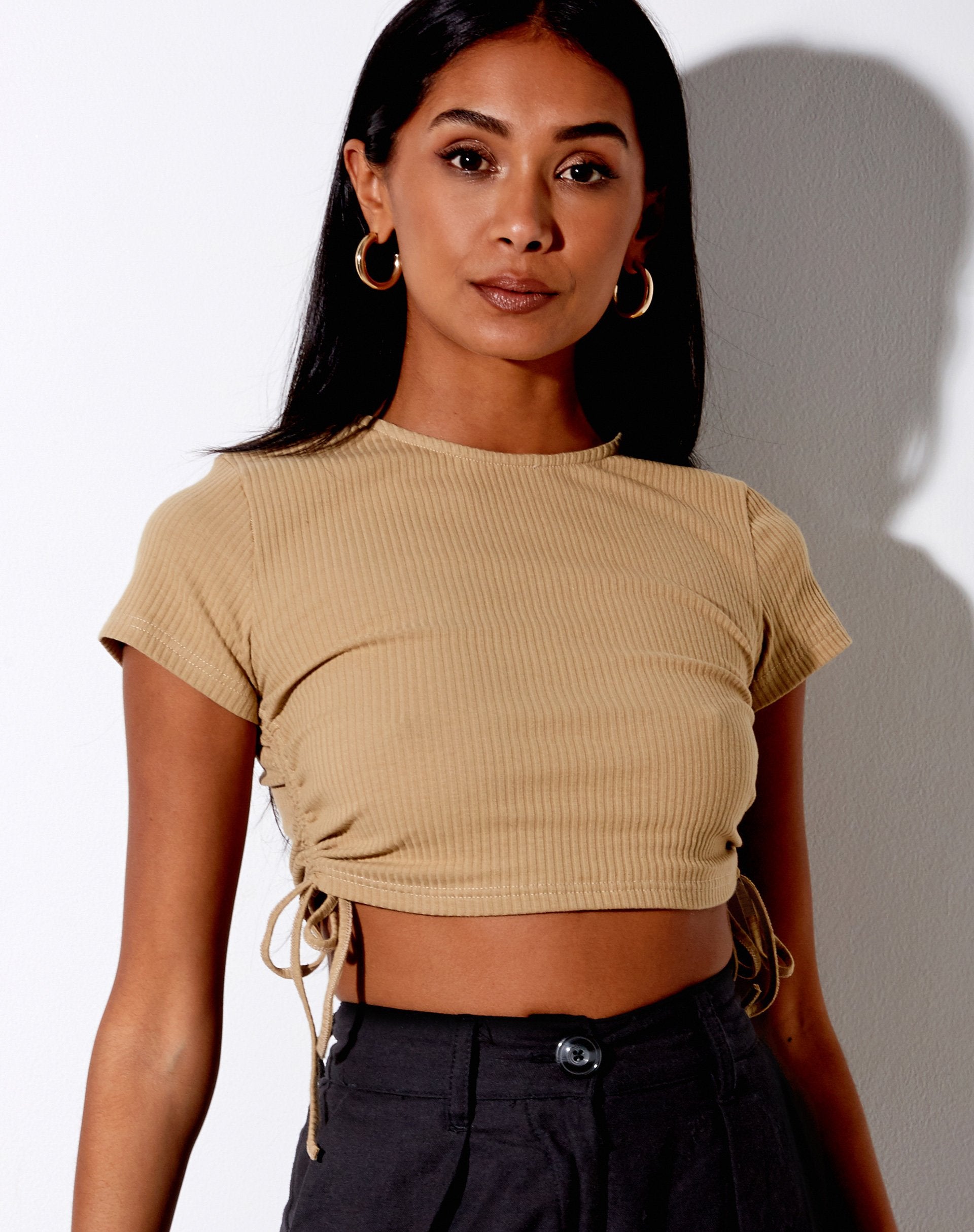Bild von Tiner Crop Top in Rippe Kakao