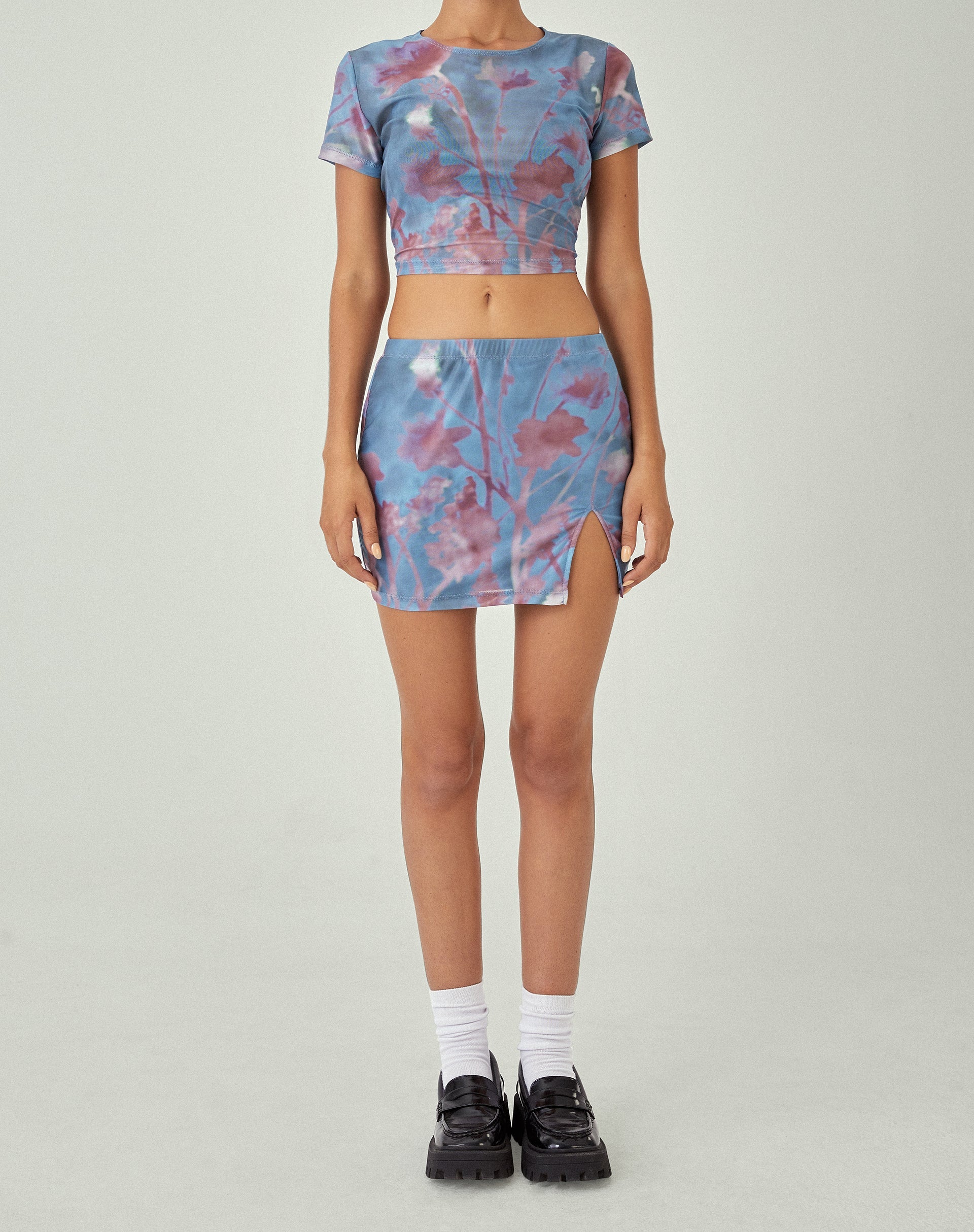 Bild von MOTEL X JACQUIE Pelma Mini Rock in Lumen Mesh Blau