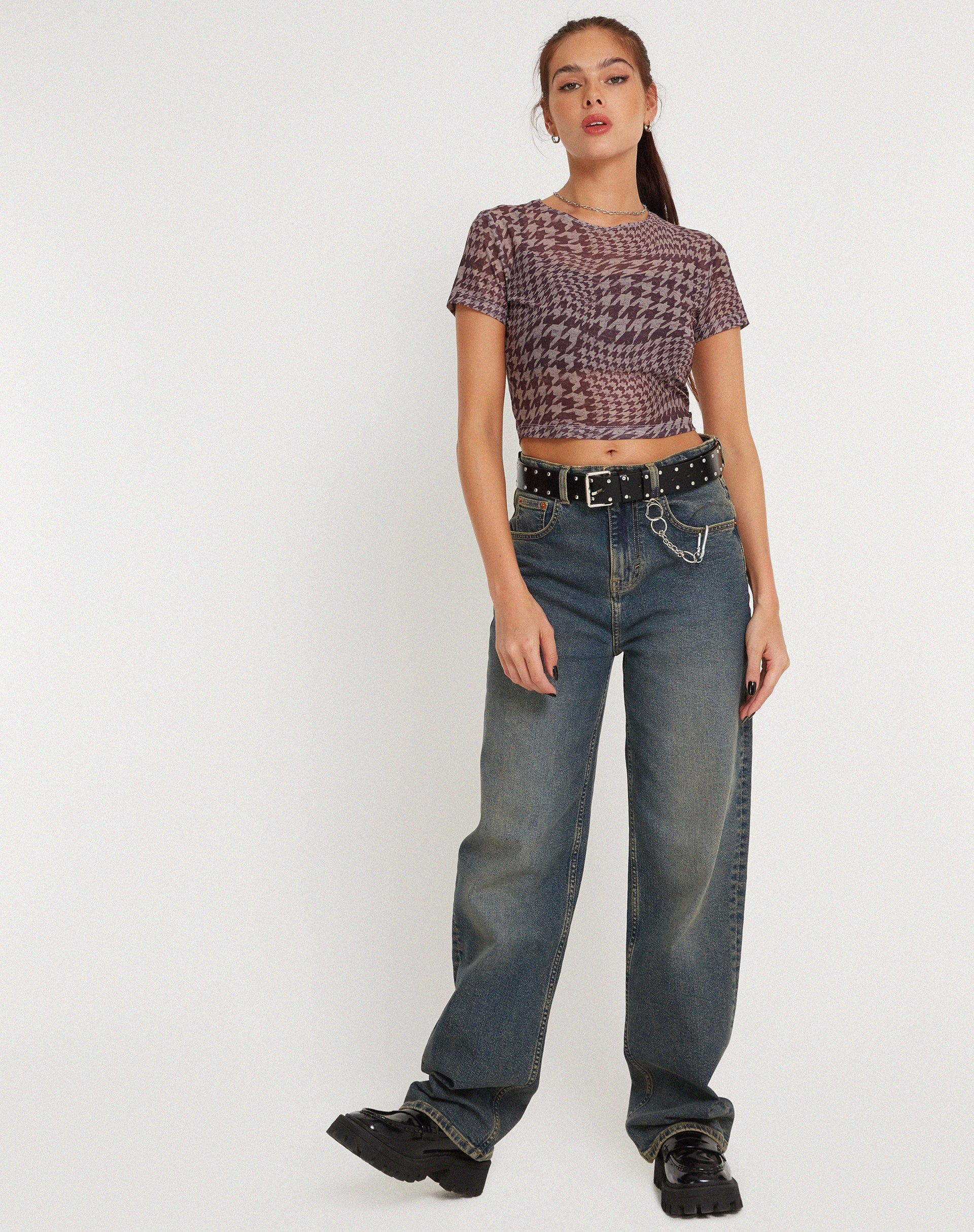 Bild von Tonia Bedrucktes Mesh-Tee in Warped Houndstooth Braun