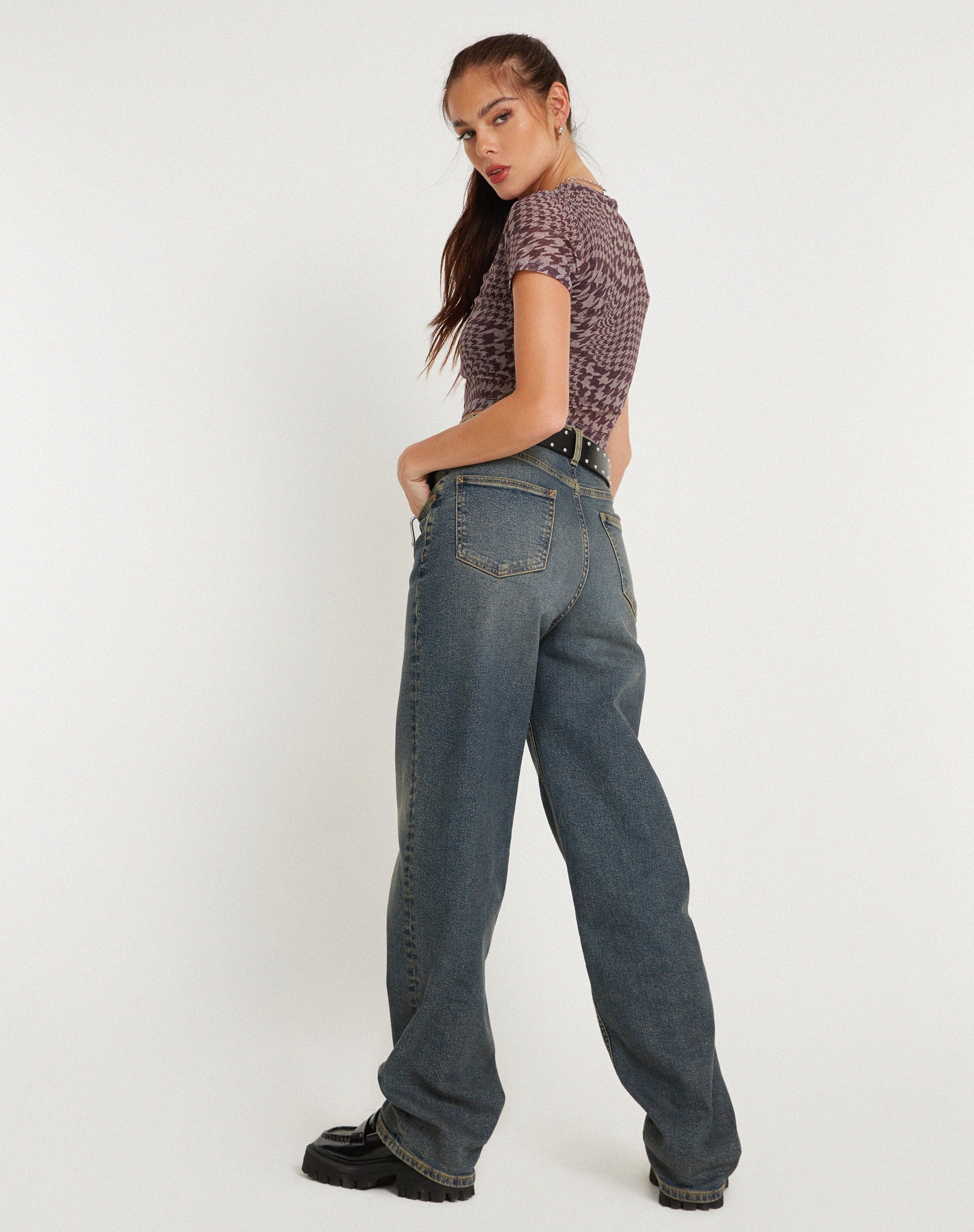 Bild von Tonia Bedrucktes Mesh-Tee in Warped Houndstooth Braun