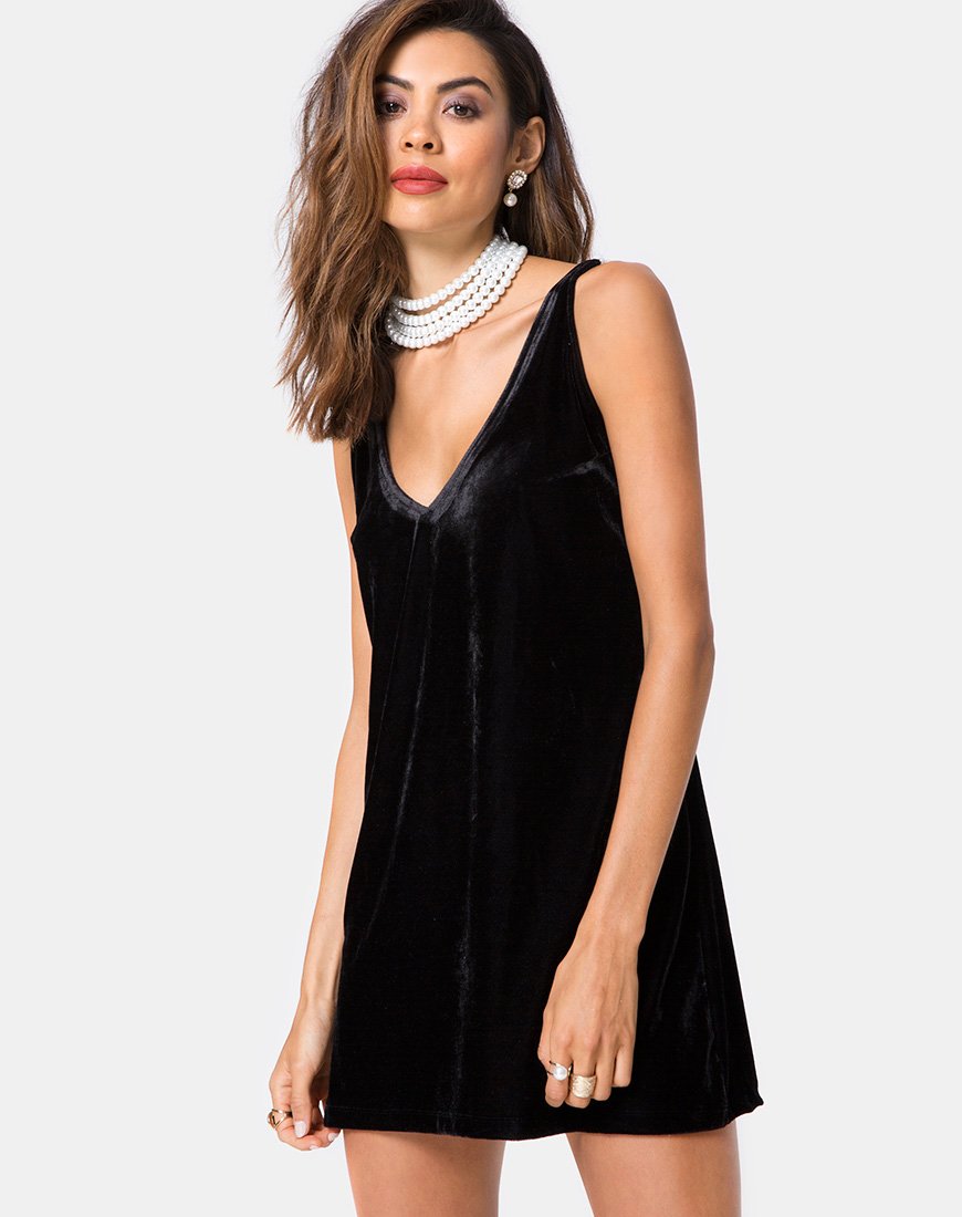 Tori-Kleid aus schwarzem Samt und Perlmutt