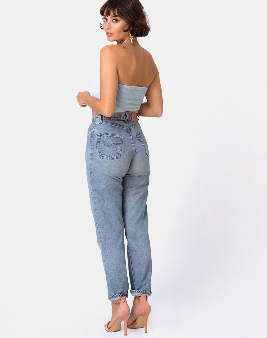 Bild von Tube Top aus flauschigem Strick in Babyblau