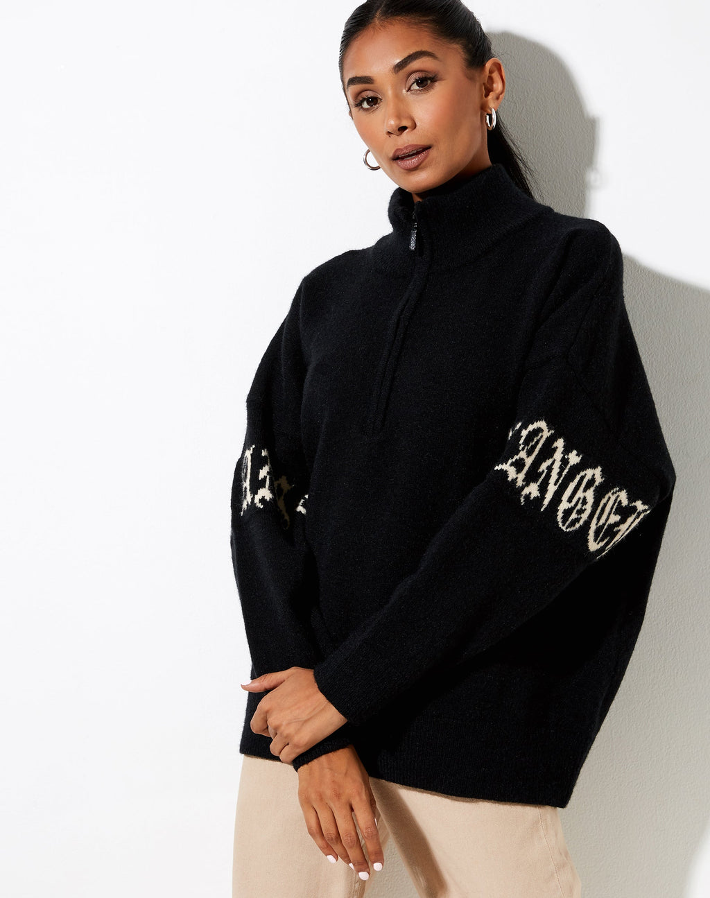 Tusca Sweatshirt in Schwarz mit Engel am Ärmel