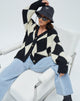 Bild von Uriela Cardi in Harlequin Schwarz und Off White