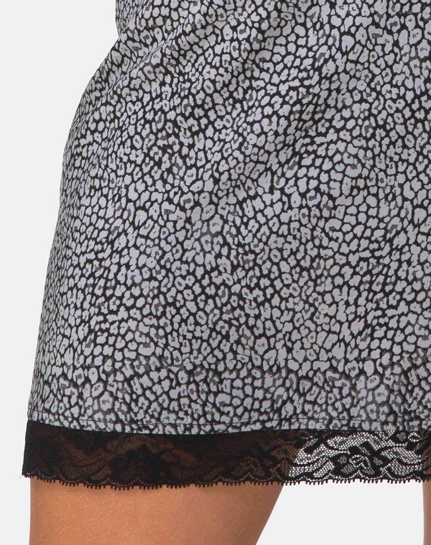 Bild von Urila Minirock in Ditsy Leopard Grau