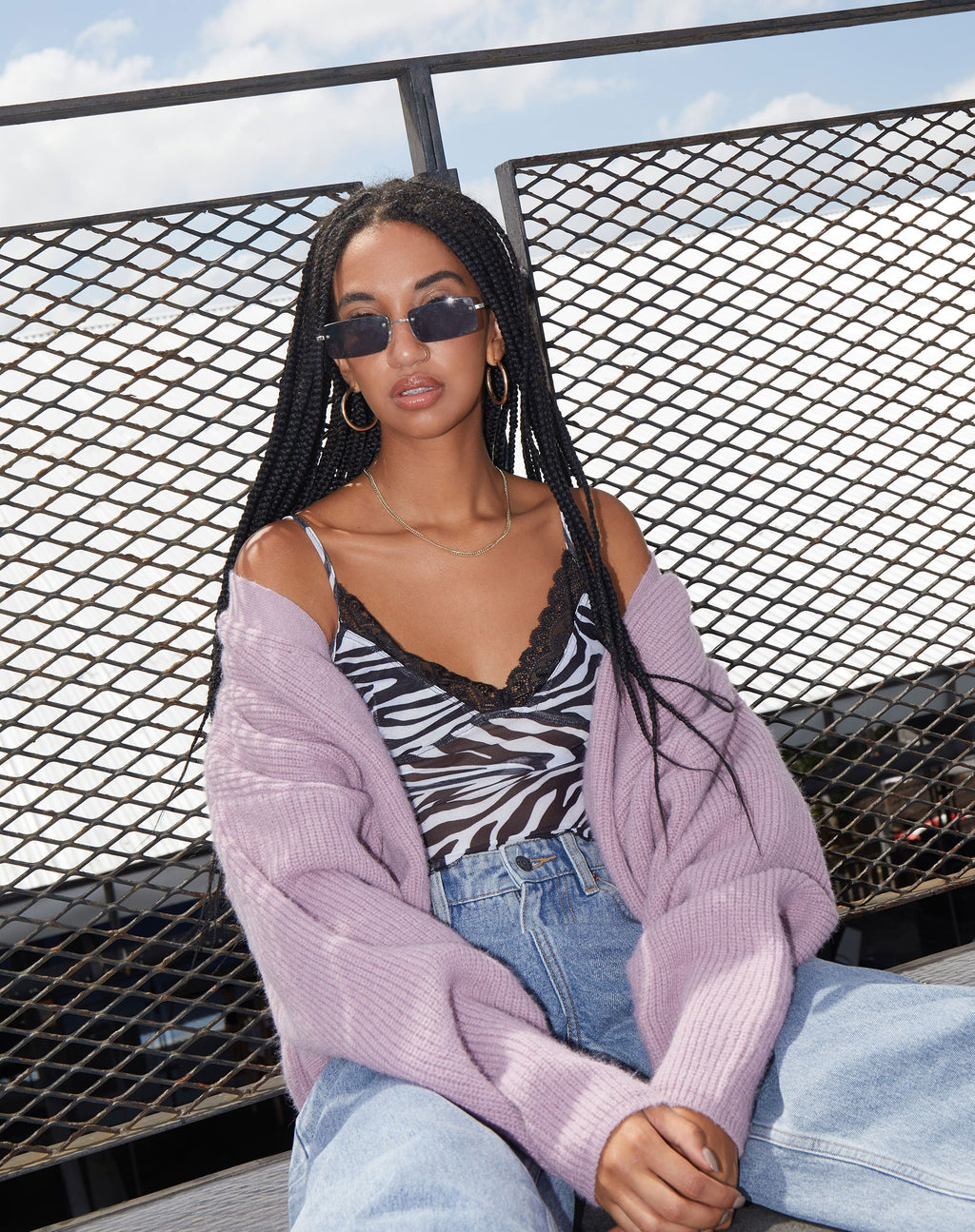 Yenika Crop Top in Wavey Zebra Schwarz und Weiß mit Spitze