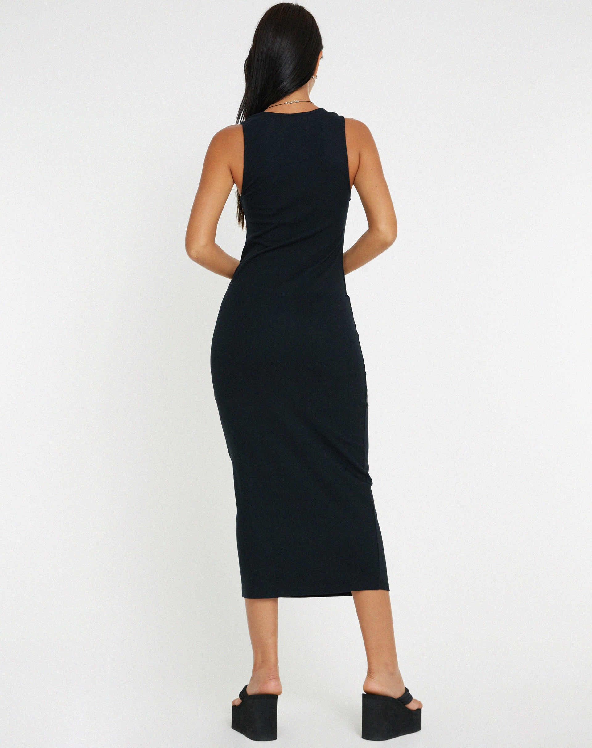 Bild von Uzma Midikleid in Schwarz