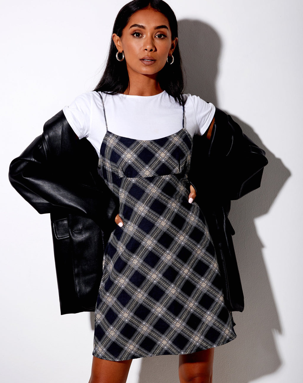 Valy Slip Dress in 20er Jahre Karo Schwarz und Grau