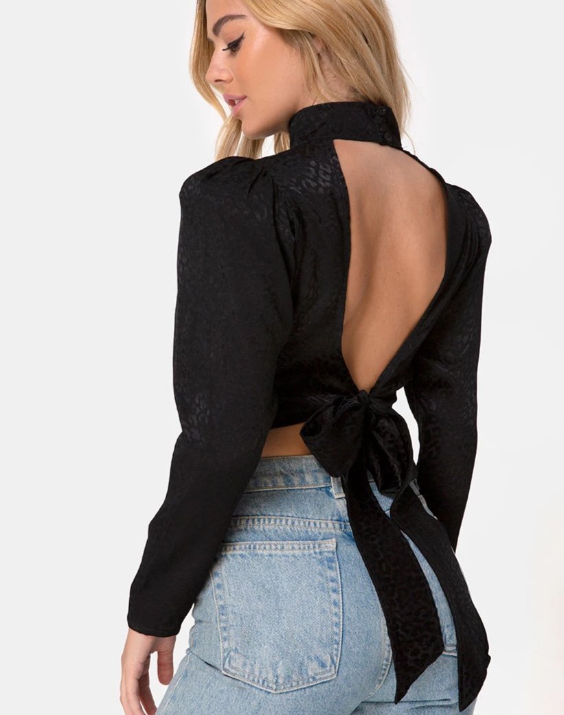 Jasty Crop Top aus Satin Cheetah Schwarz