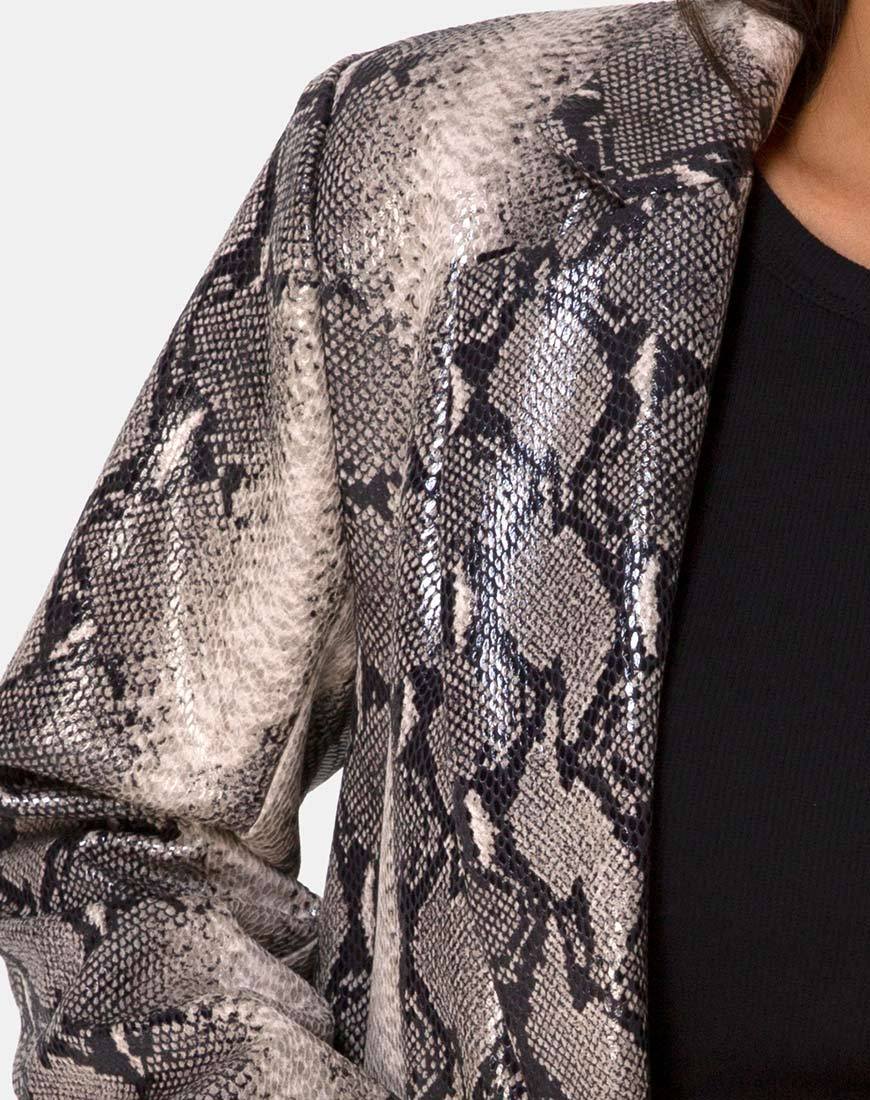Bild von Verra Oversized Blazer in PU Beige Snake