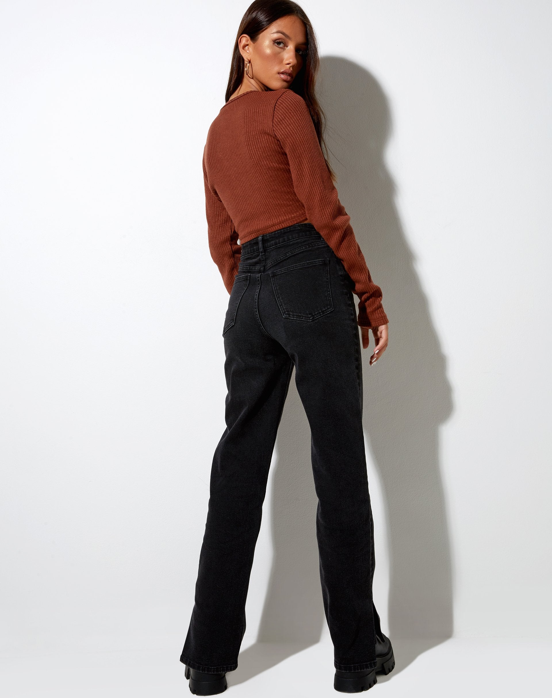 Image of Viney Strickjacke in Rippe Schokolade