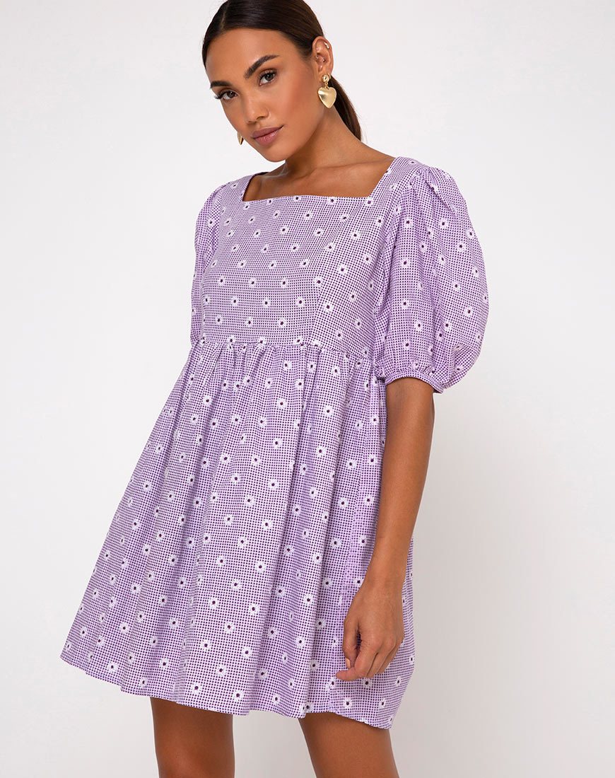 Wretta Kleid in Daisy Field Lavendel