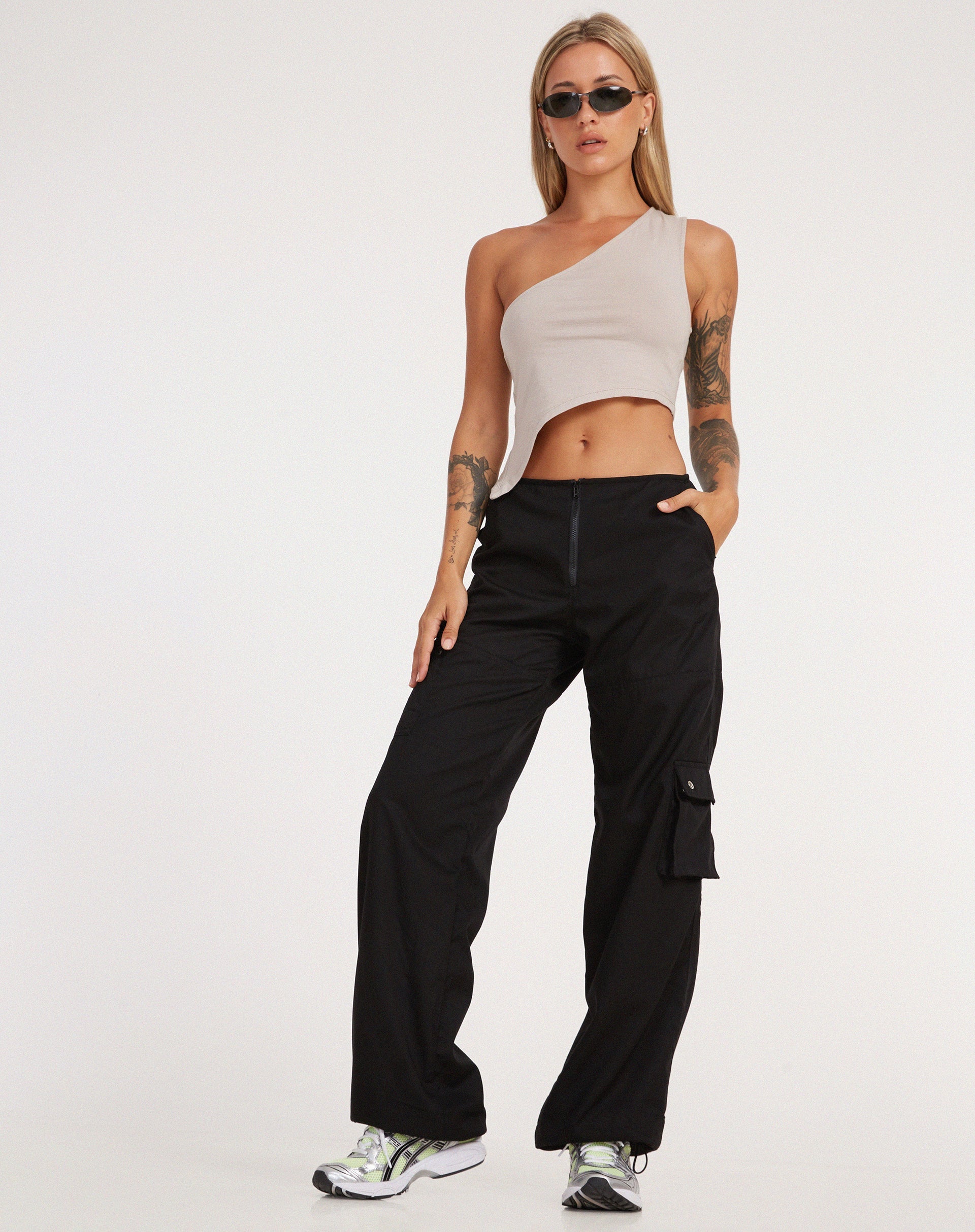 Abbildung der Xander Cargohose aus Cotton Drill Schwarz