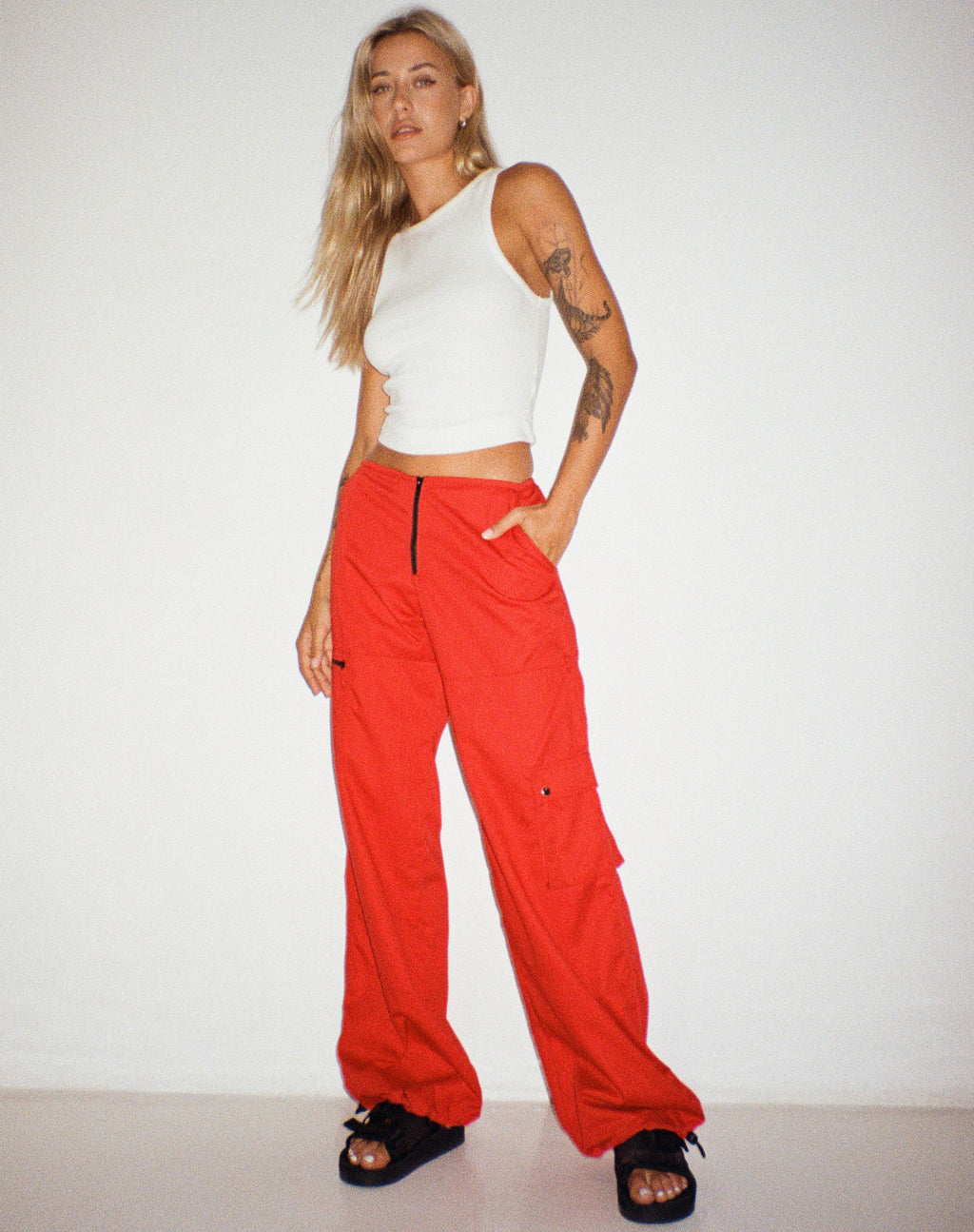 Xander Cargohose aus Cotton Drill True Red