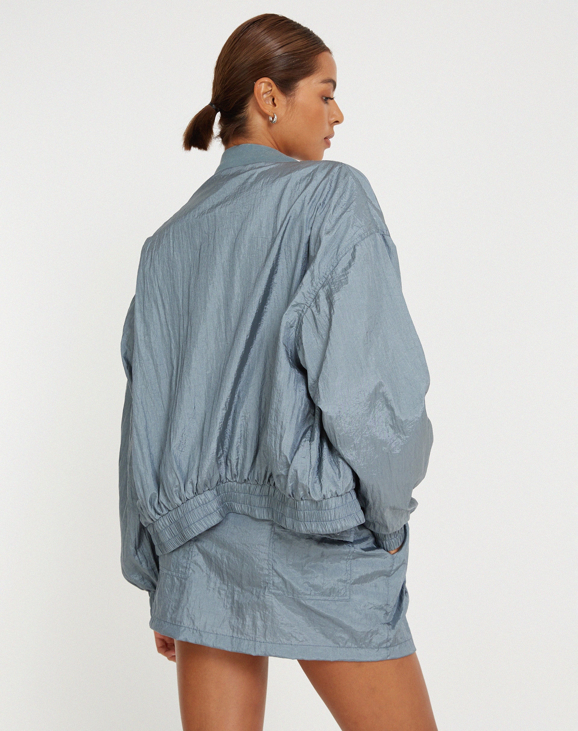 Abbildung der Yuu Shell Jacket in Silber