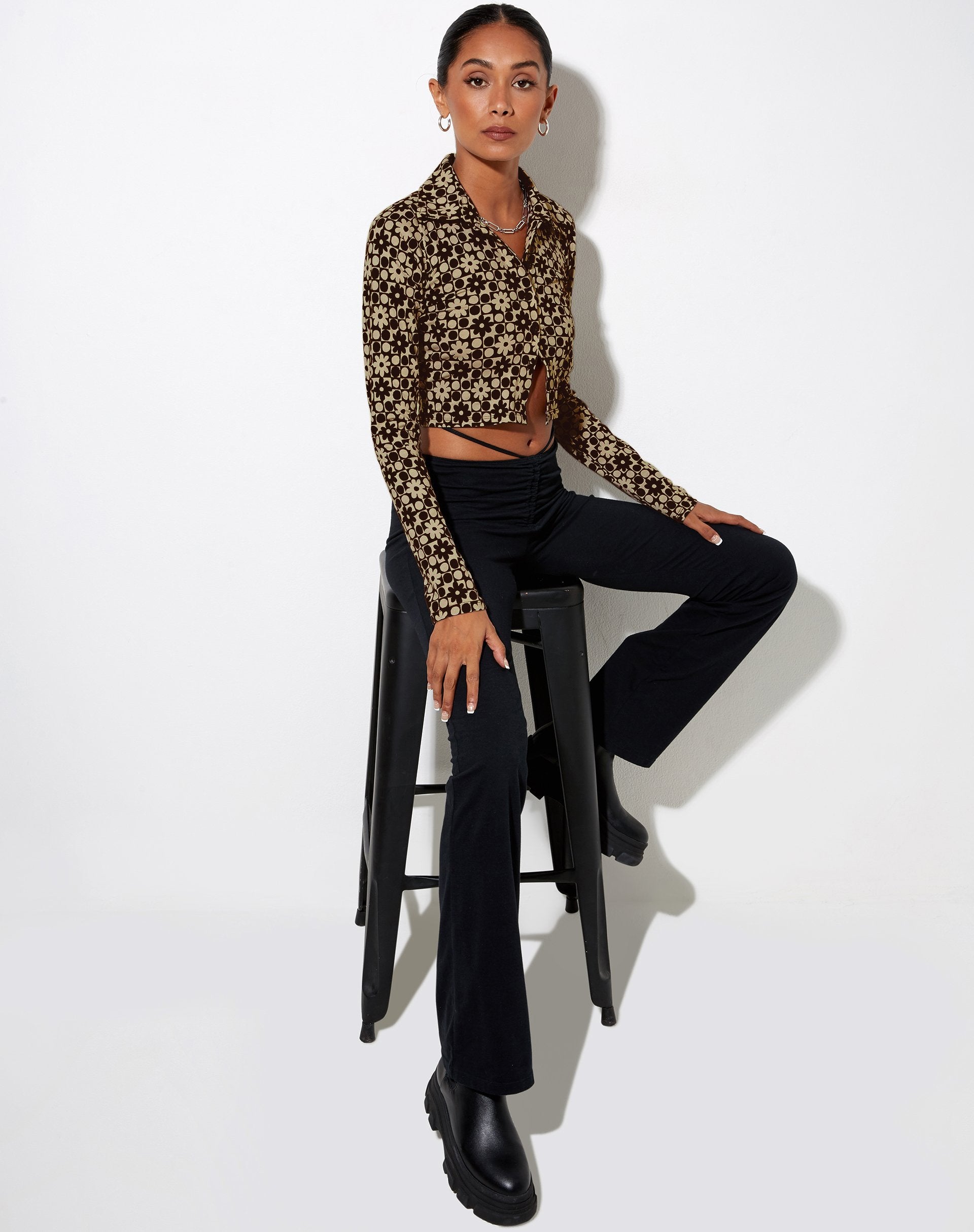 Bild von Ryals Crop Top in Patchwork Daisy Braun