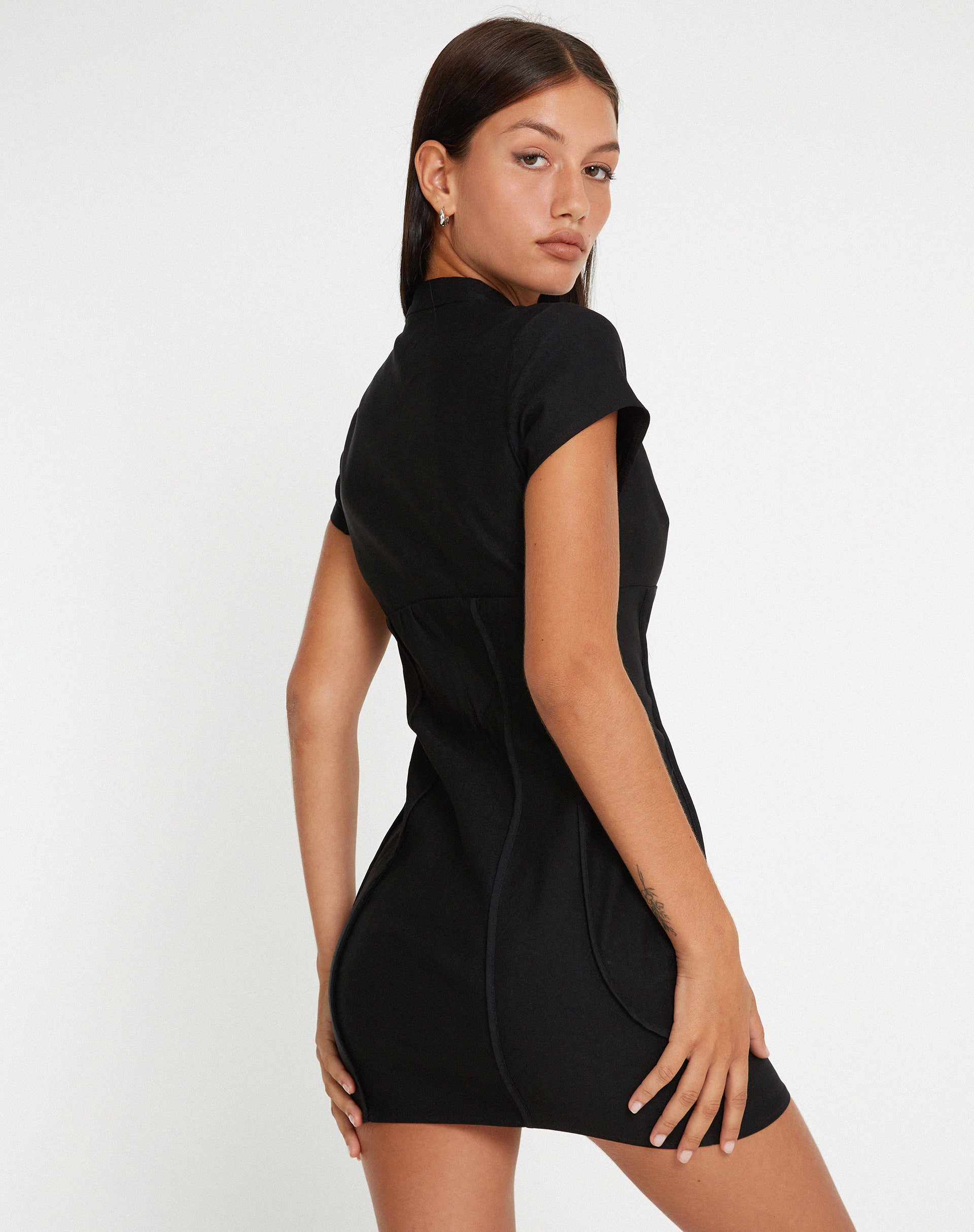Bild von Yanzi Minikleid in Schwarz