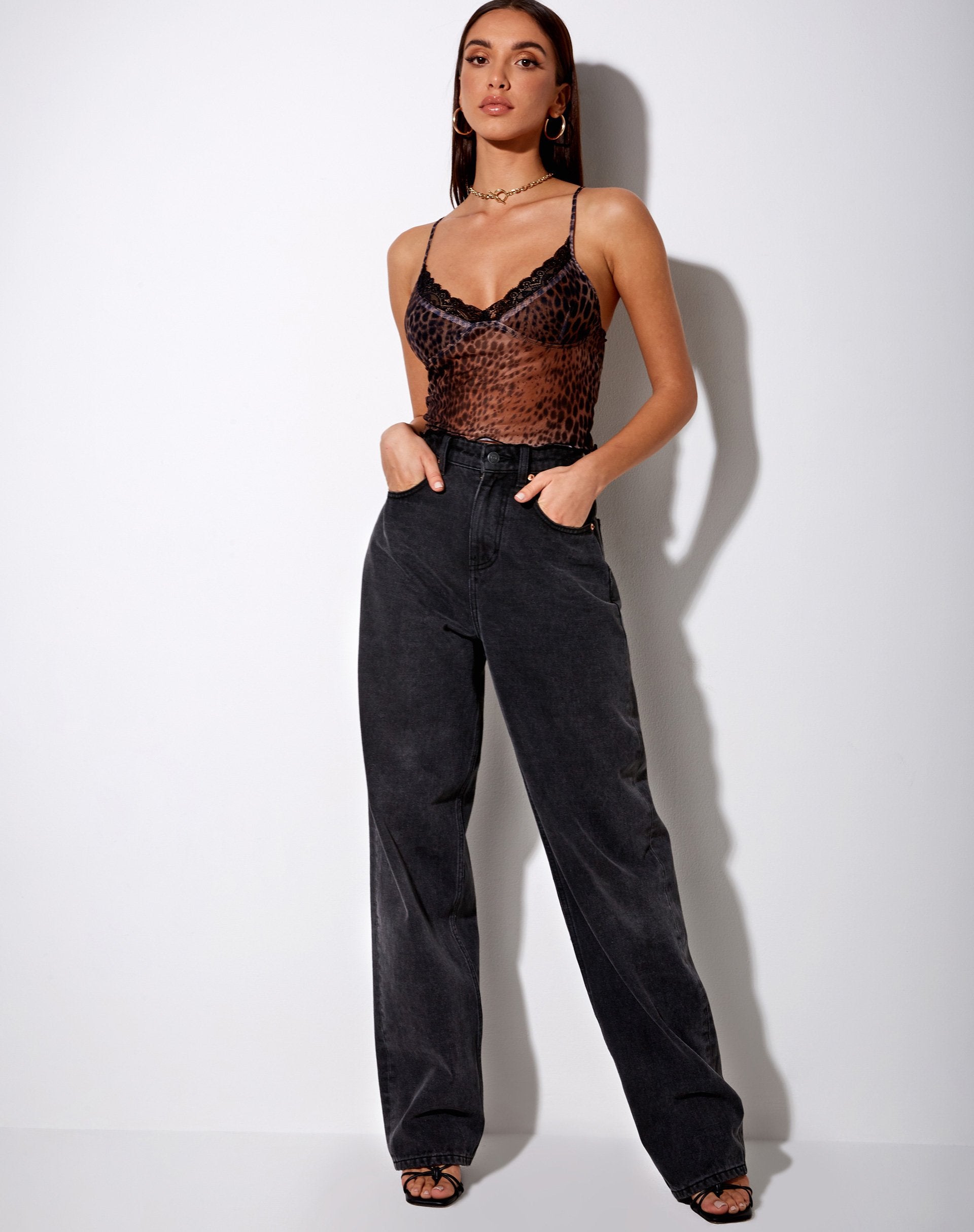Image of Yenika Crop Top in Gepardenbraun mit Spitze